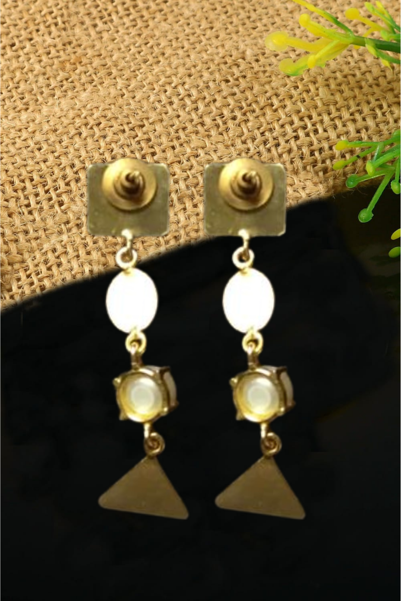 
                  
                    EP-345 PEARL EARRING
                  
                