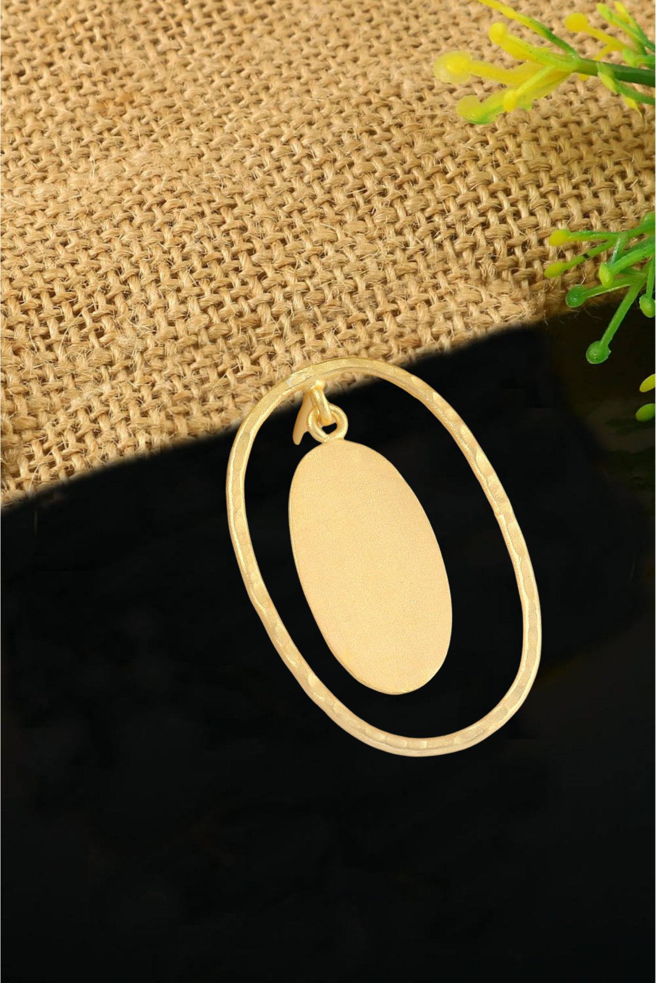 
                  
                    EM-222-METAL EARRING
                  
                