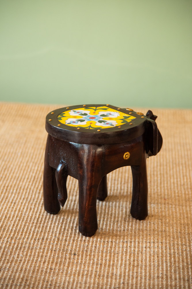 
                  
                    Wooden Elephant Moudha Stand
                  
                