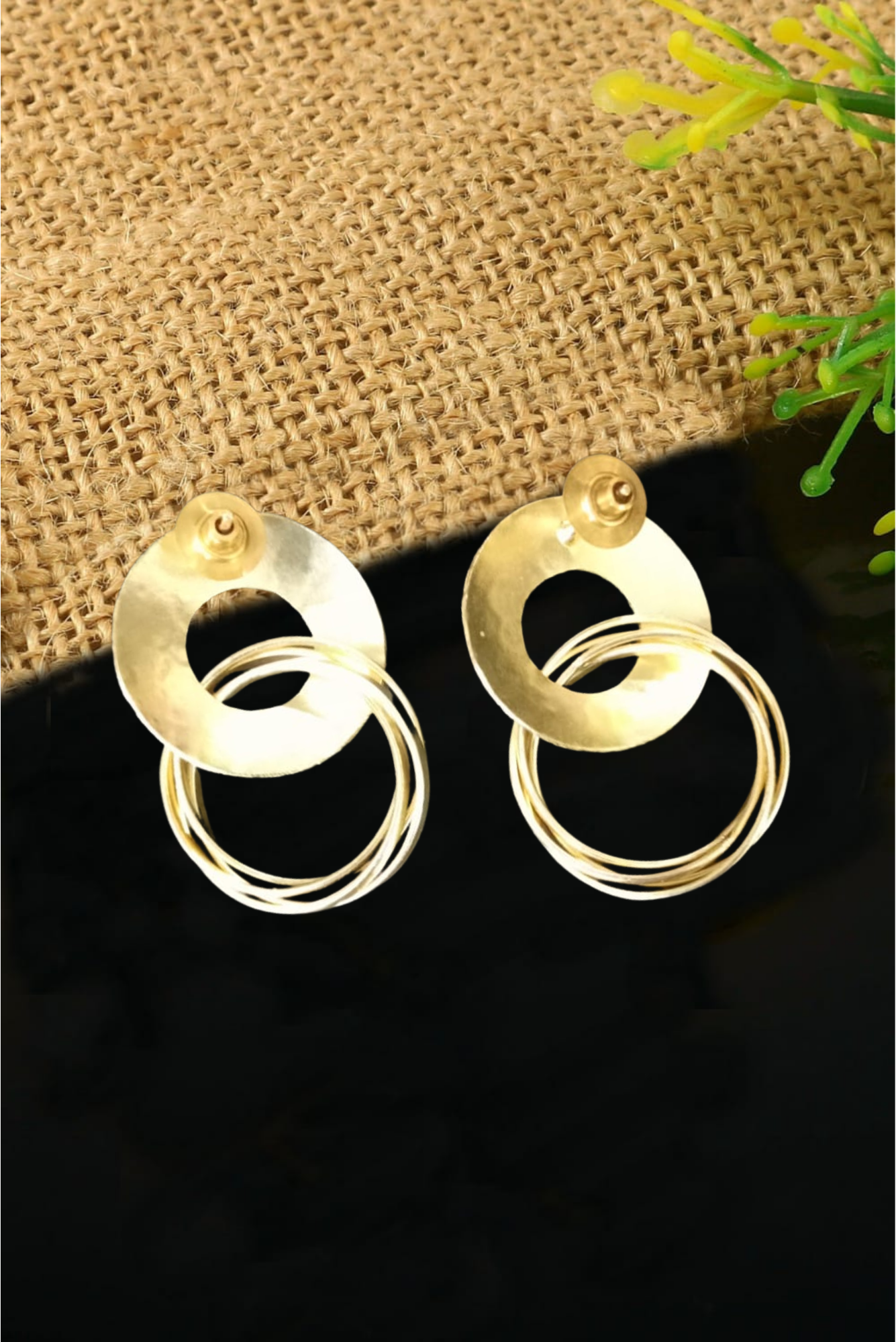 
                  
                    EM-211-METAL-EARRING
                  
                