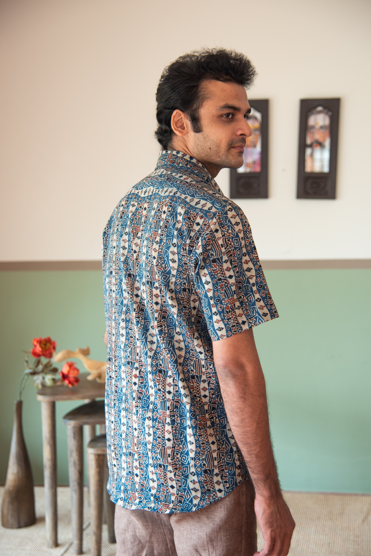 
                  
                    MEN SHIRT H/S AJRAKH PRINT BLUE
                  
                