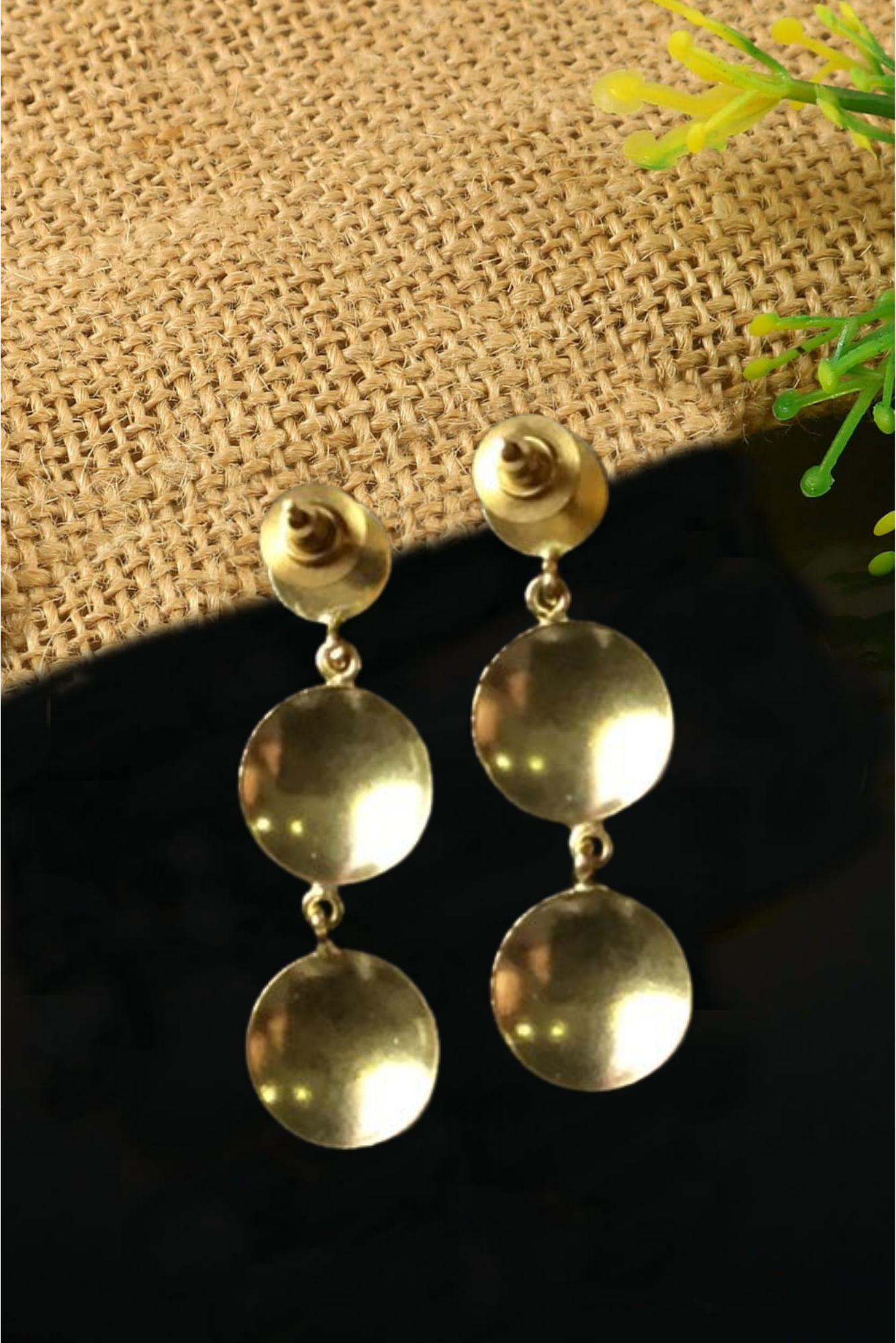 
                  
                    EMP-221-METAL EARRING
                  
                