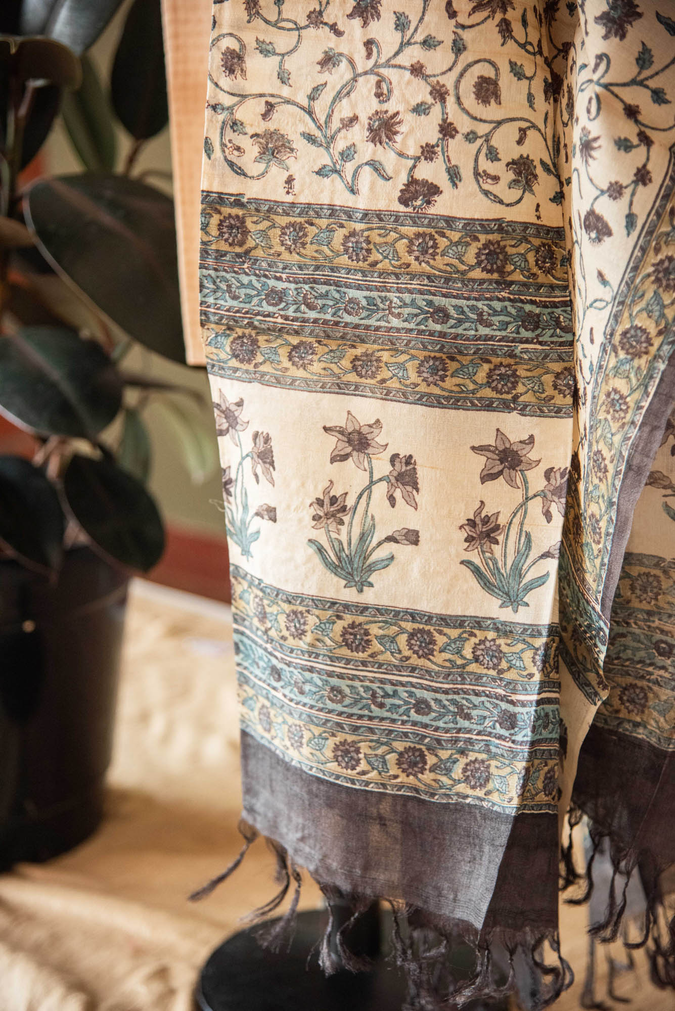 
                  
                    PTD TUSSAR SILK DUPATTA
                  
                