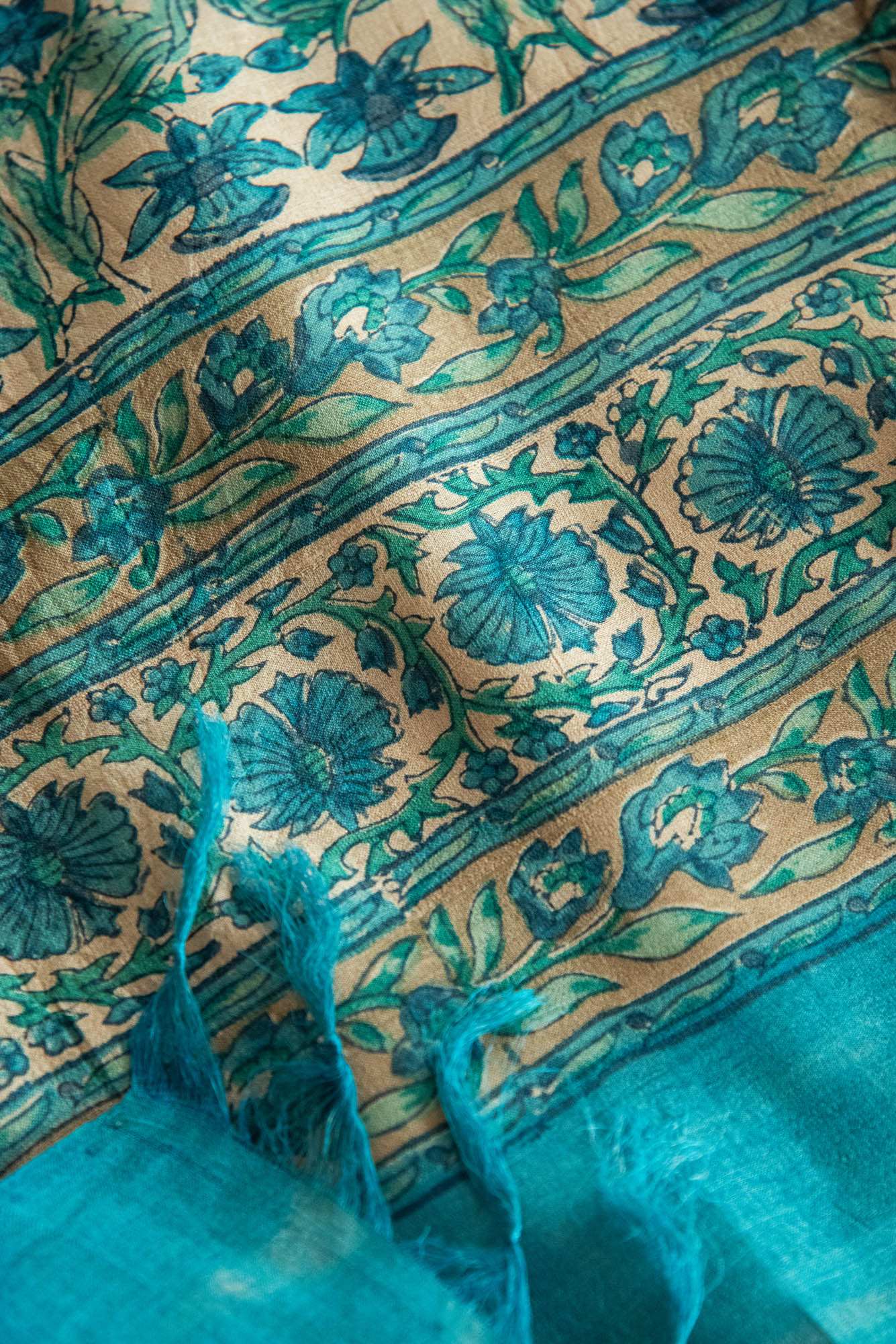 
                  
                    PTD TUSSAR SILK FABRIC &DUPATTA SKD SET
                  
                