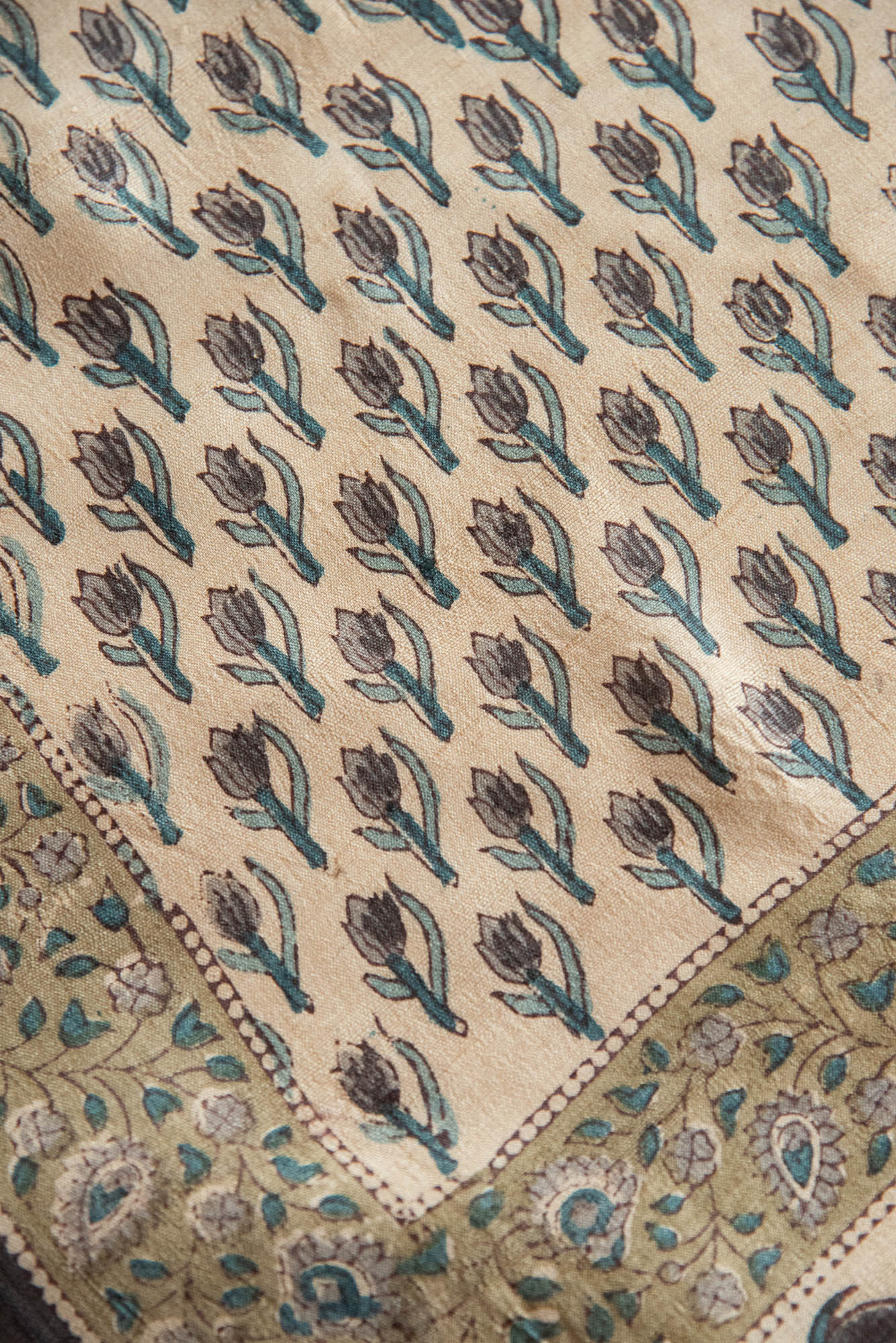 
                  
                    PTD TUSSAR SILK FABRIC &DUPATTA SKD SET
                  
                