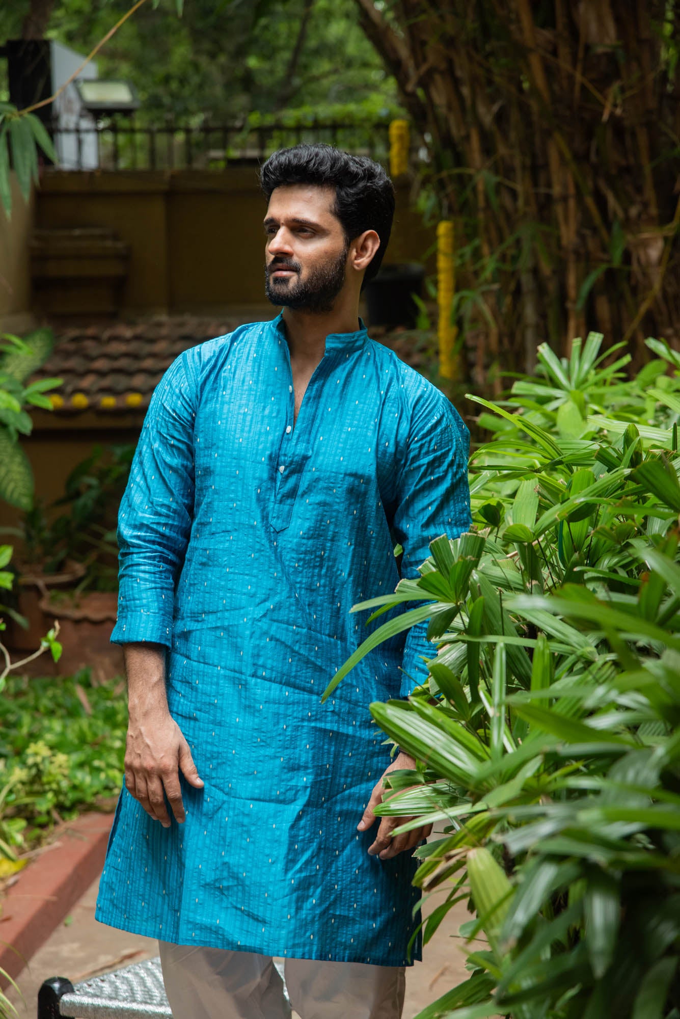 
                  
                    SILK CT MEN LONG KURTHA F/S
                  
                
