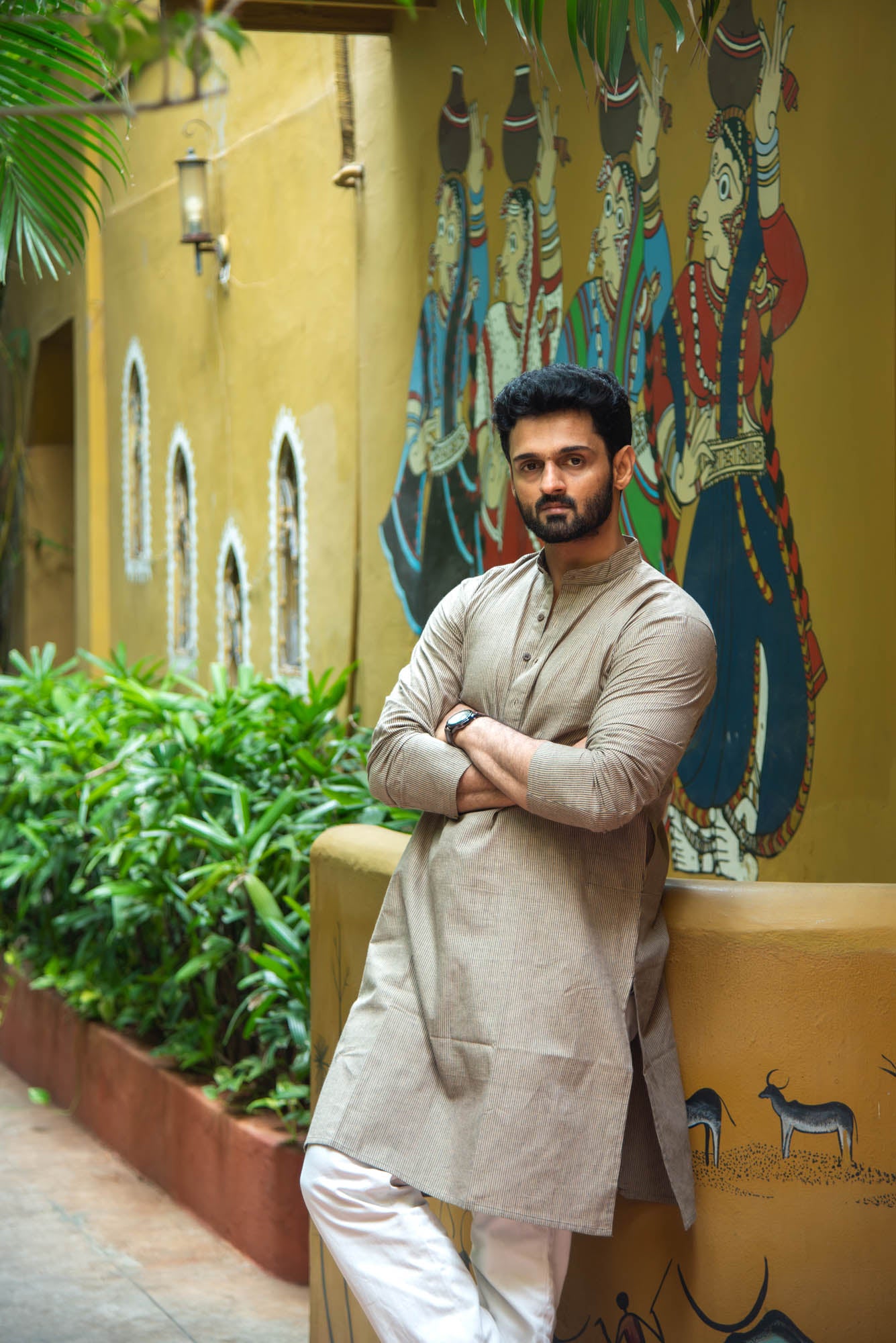 
                  
                    CT MEN LONG KURTHA F/S
                  
                