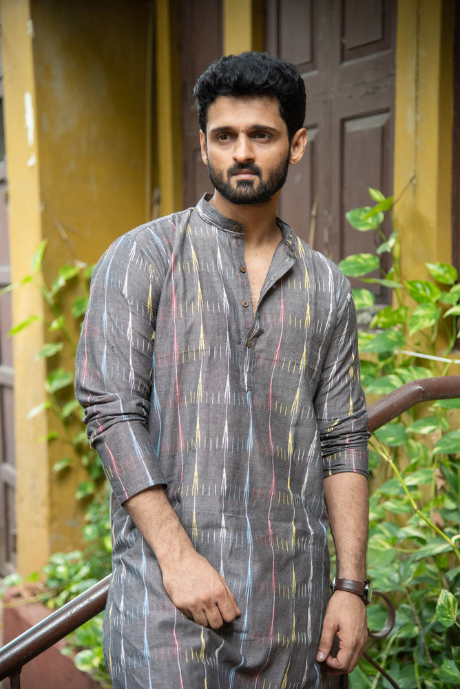 
                  
                    CT MEN LONG KURTHA F/S
                  
                