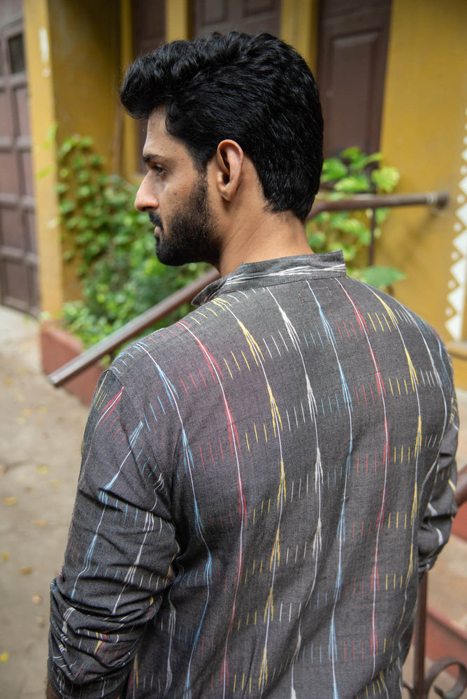 
                  
                    CT MEN LONG KURTHA F/S
                  
                