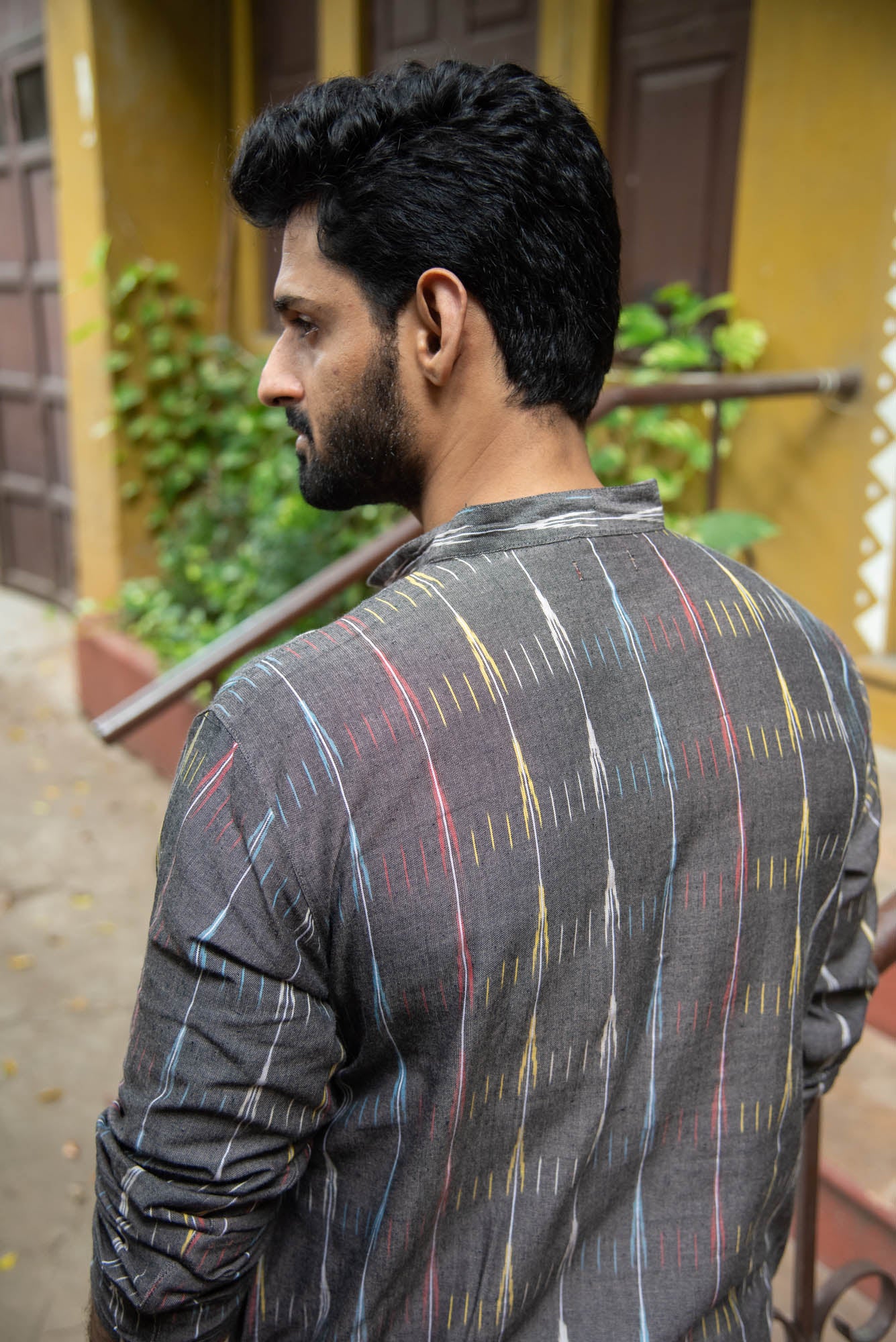 
                  
                    CT MEN LONG KURTHA F/S
                  
                