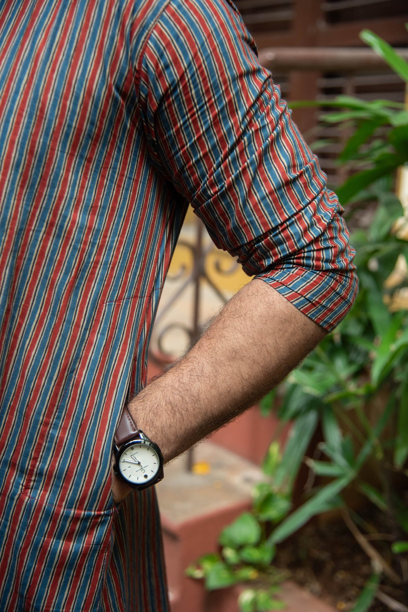 
                  
                    CT MEN LONG KURTHA F/S
                  
                