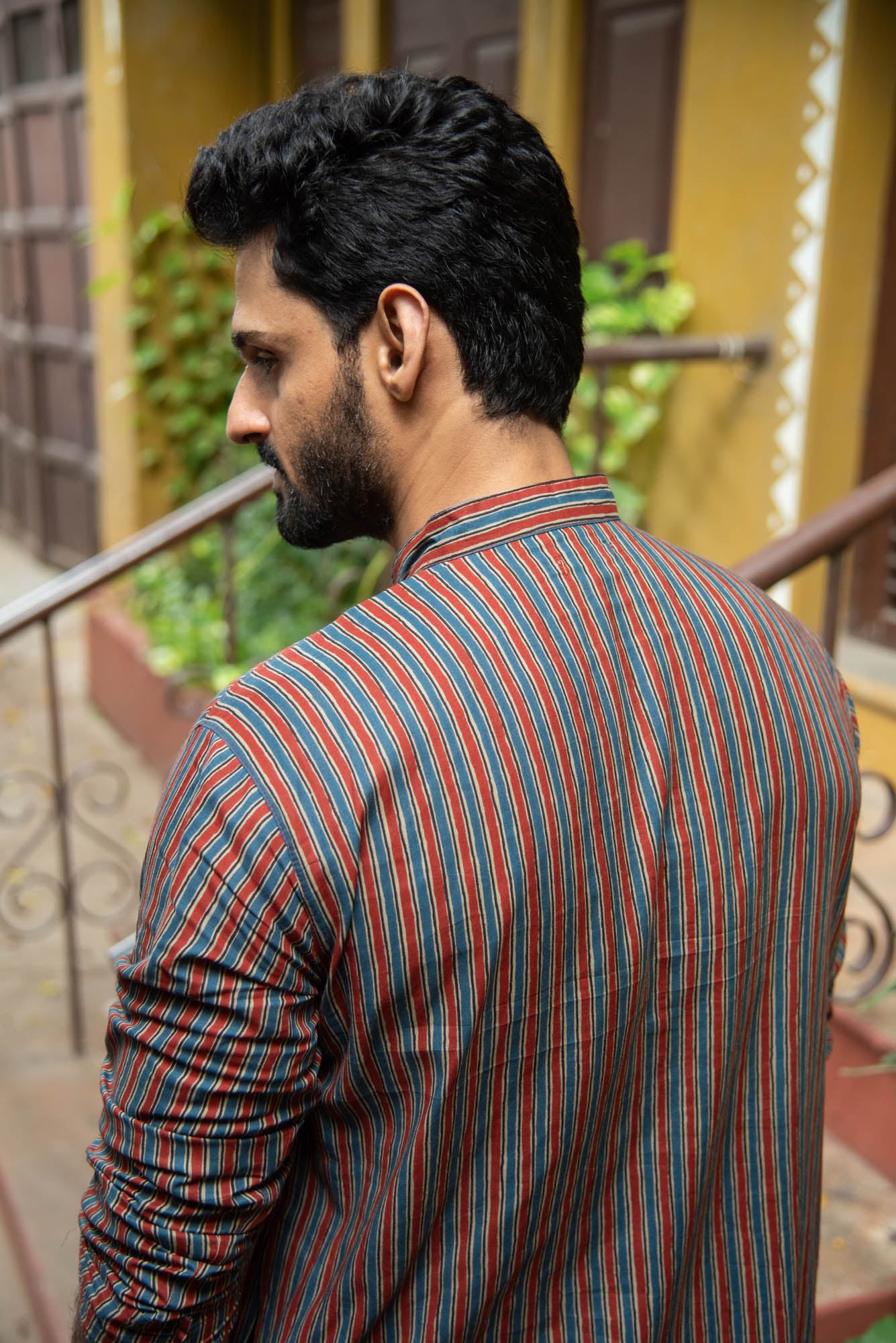 
                  
                    CT MEN LONG KURTHA F/S
                  
                