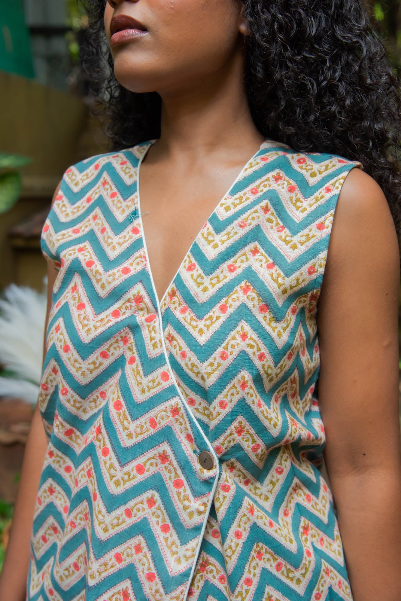 
                  
                    CT WOMEN CROSS OVER TOP
                  
                