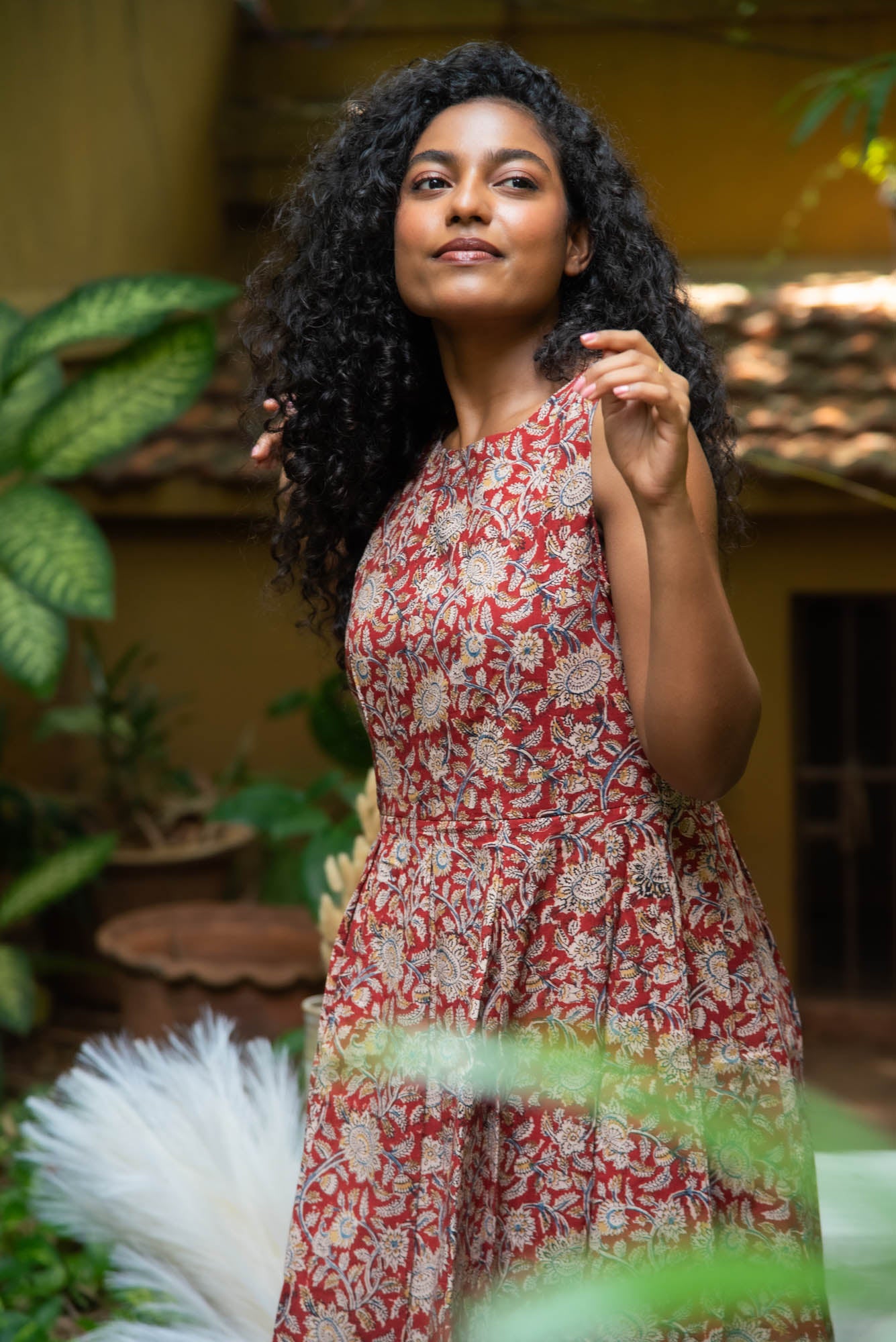 
                  
                    CT WOMEN SHORT DRESS
                  
                