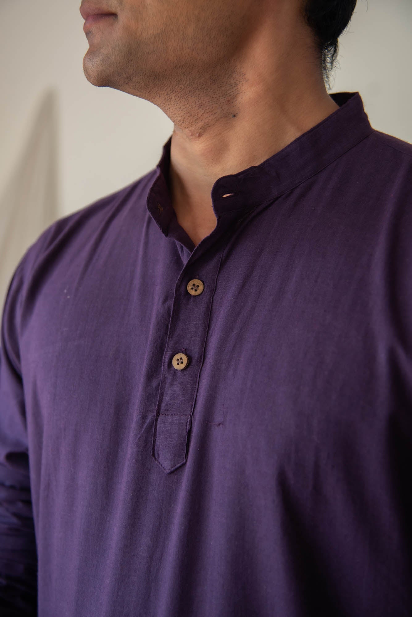 
                  
                    MEN SHORT KURTHA F/SLV
                  
                