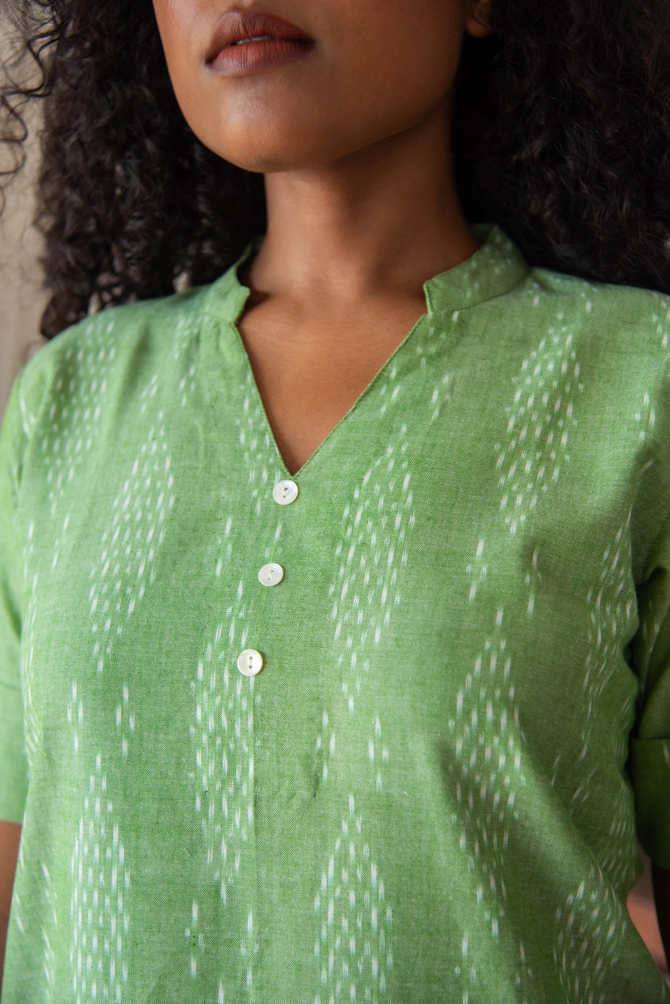 
                  
                    WOMEN LONG KURTHA 3/4 SLVE
                  
                