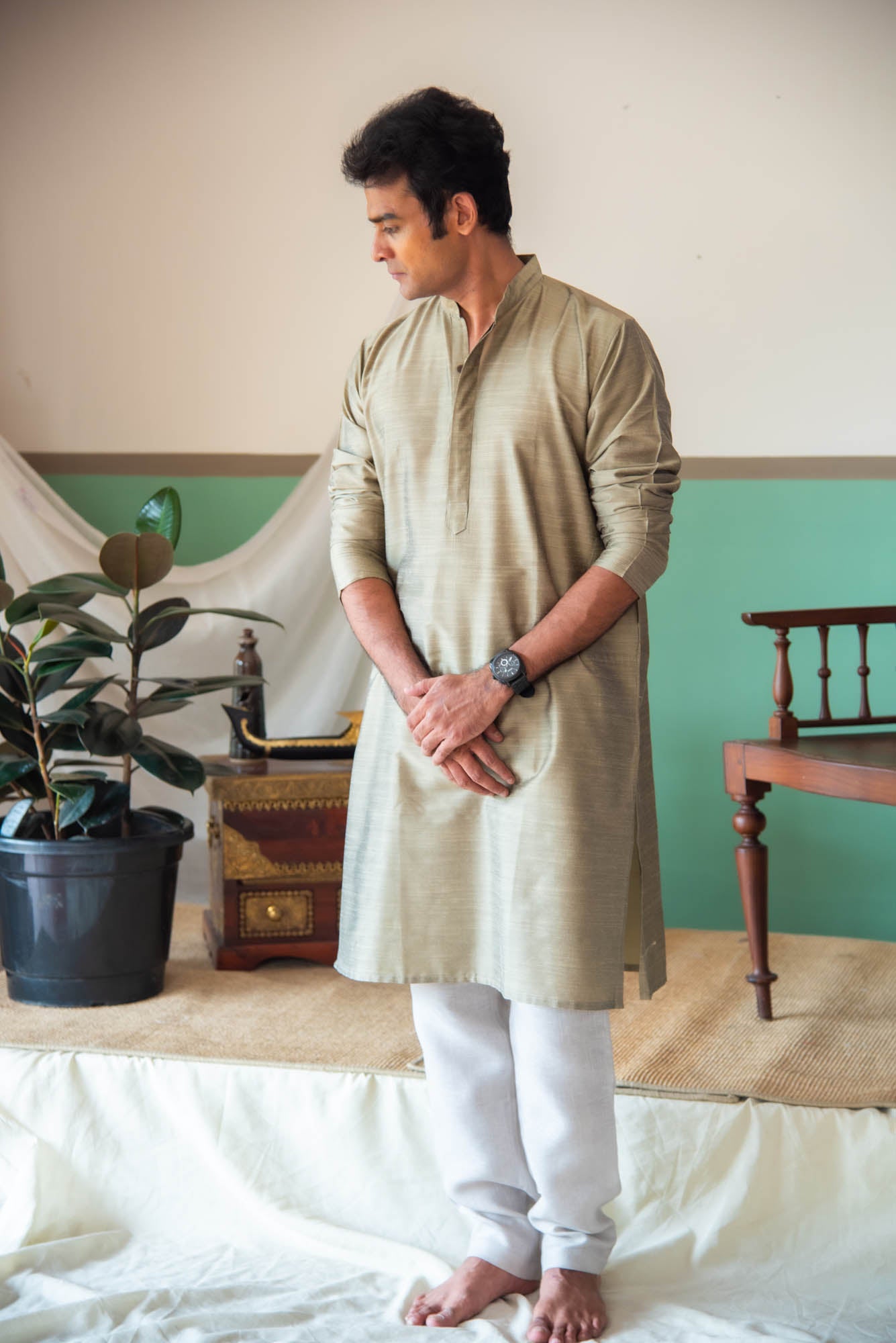 
                  
                    SILK CT MEN LONG KURTHA F/S
                  
                