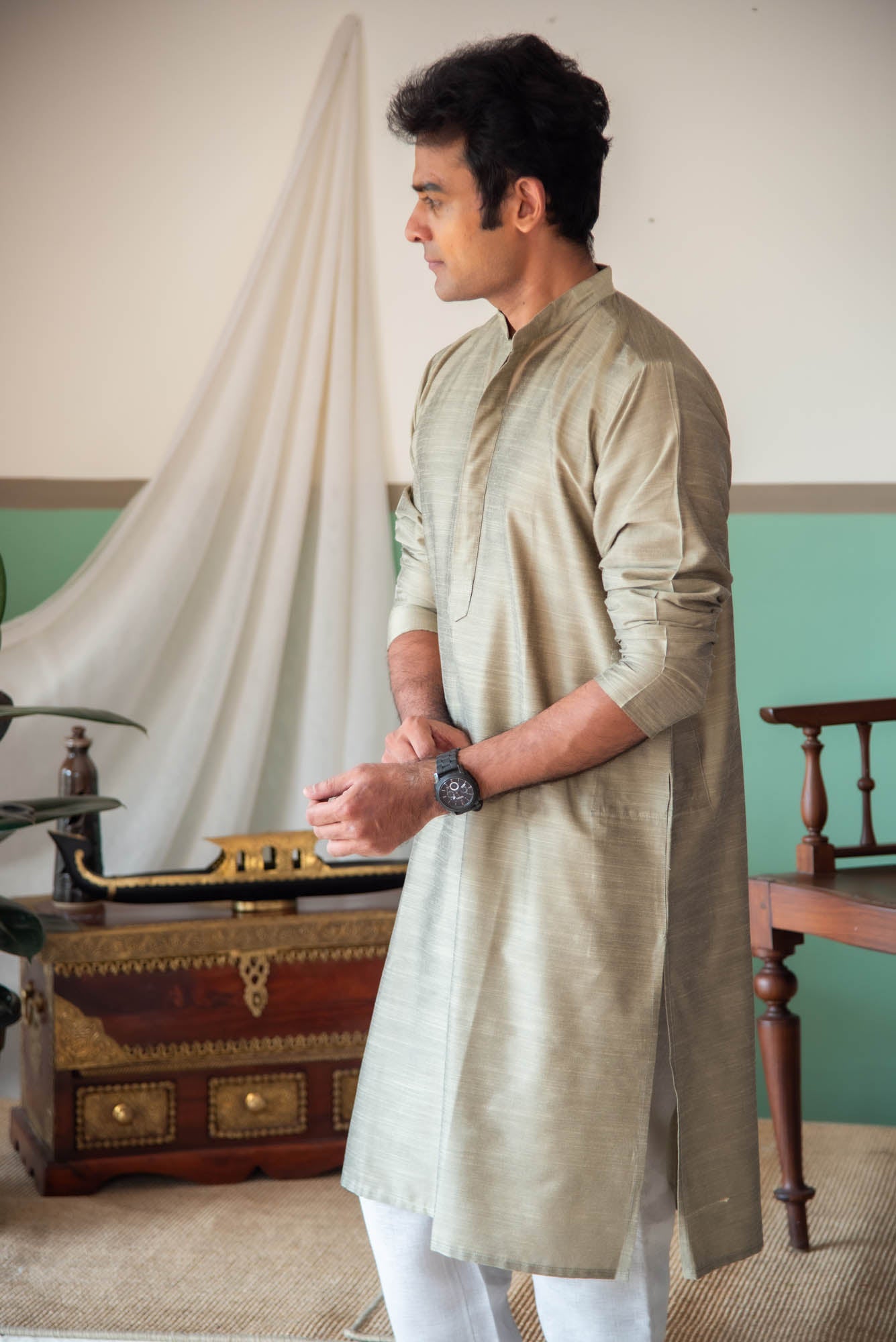
                  
                    SILK CT MEN LONG KURTHA F/S
                  
                