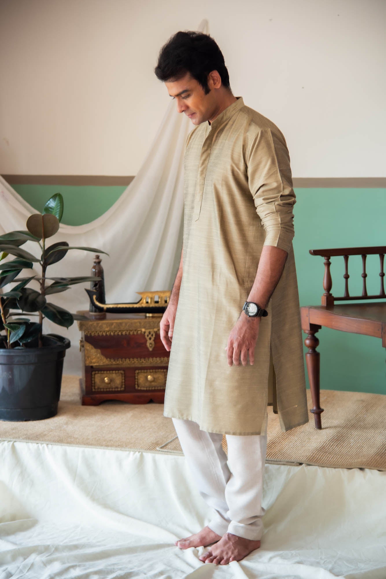 
                  
                    SILK CT MEN LONG KURTHA F/S
                  
                