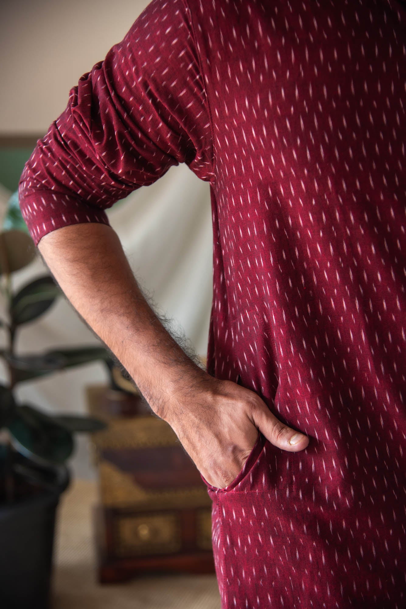 
                  
                    CT MEN LONG KURTHA F/S
                  
                