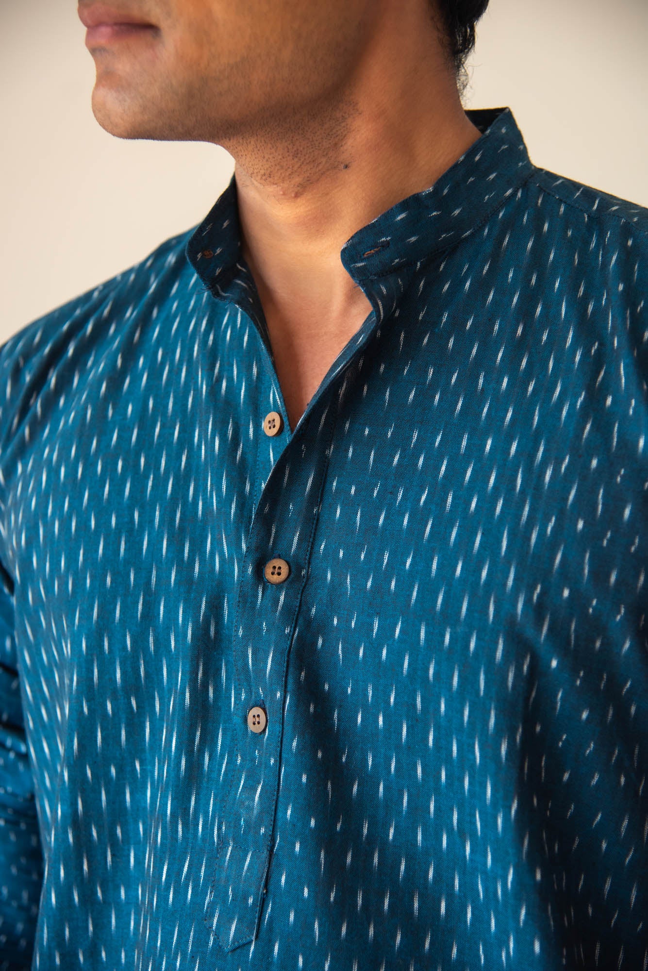 
                  
                    CT MEN LONG KURTHA F/S
                  
                