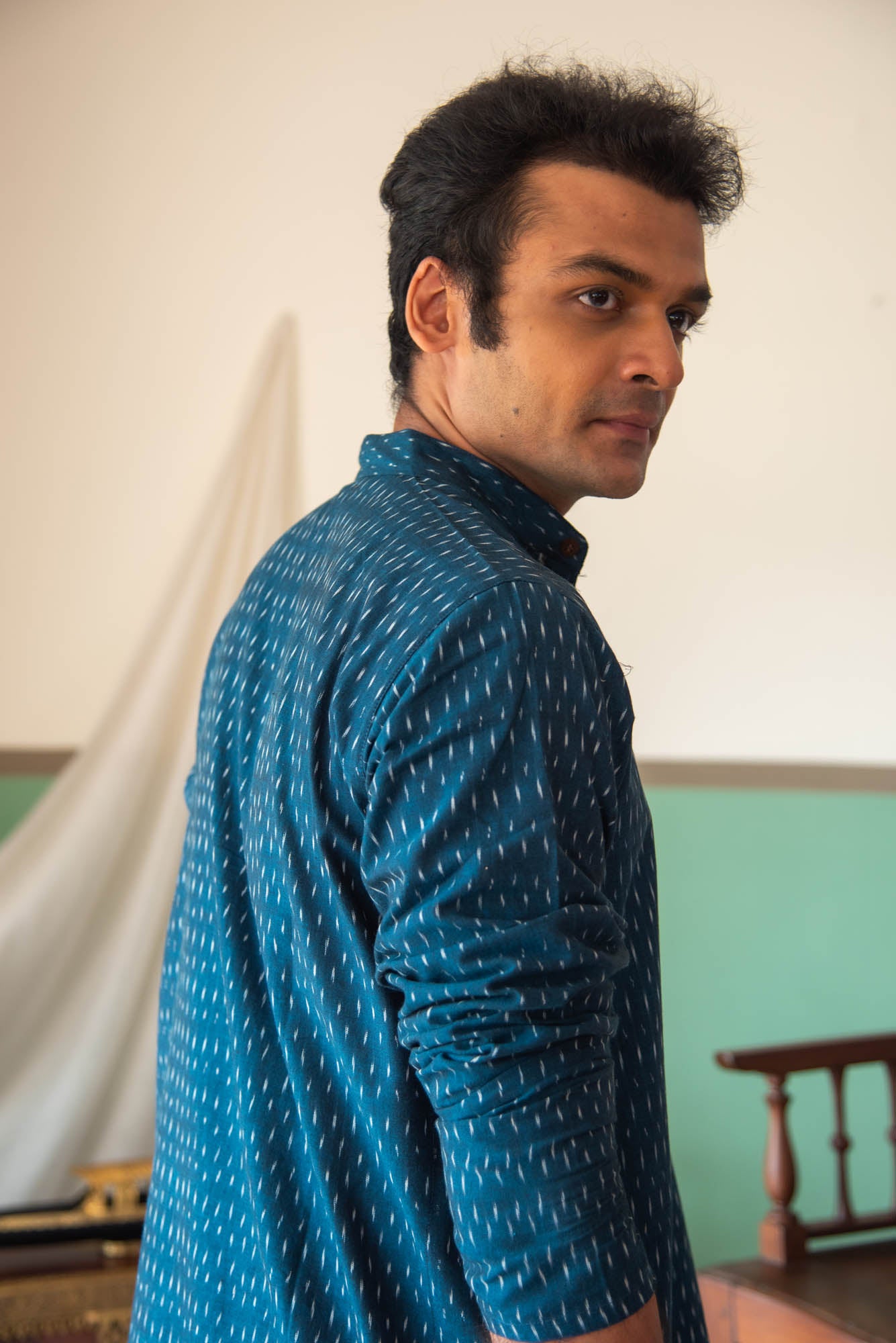 
                  
                    CT MEN LONG KURTHA F/S
                  
                