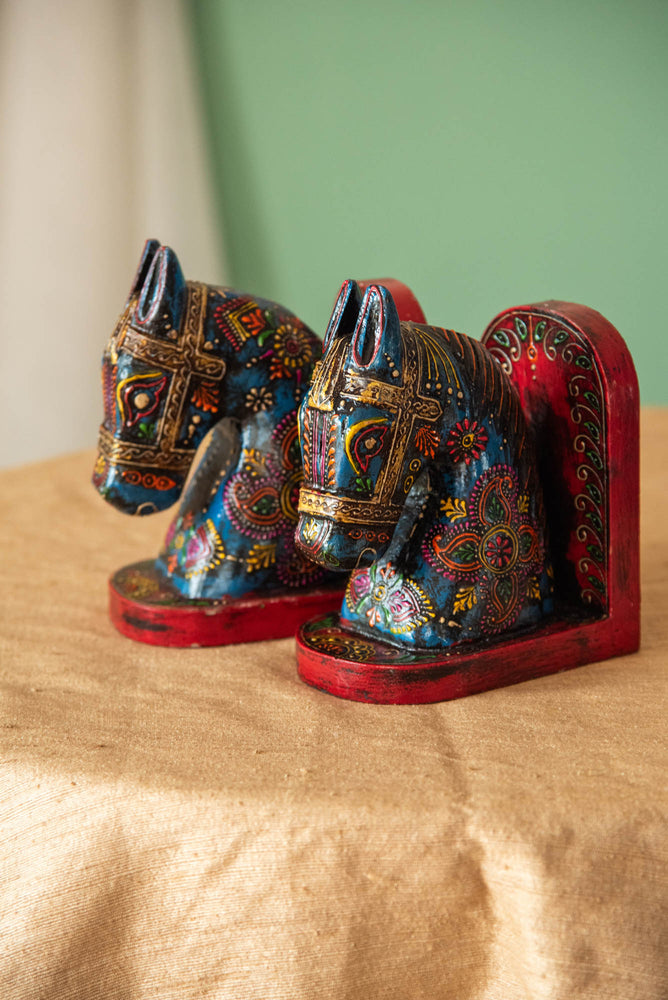 
                  
                    WOOD HORSE HEAD BOOK END
                  
                