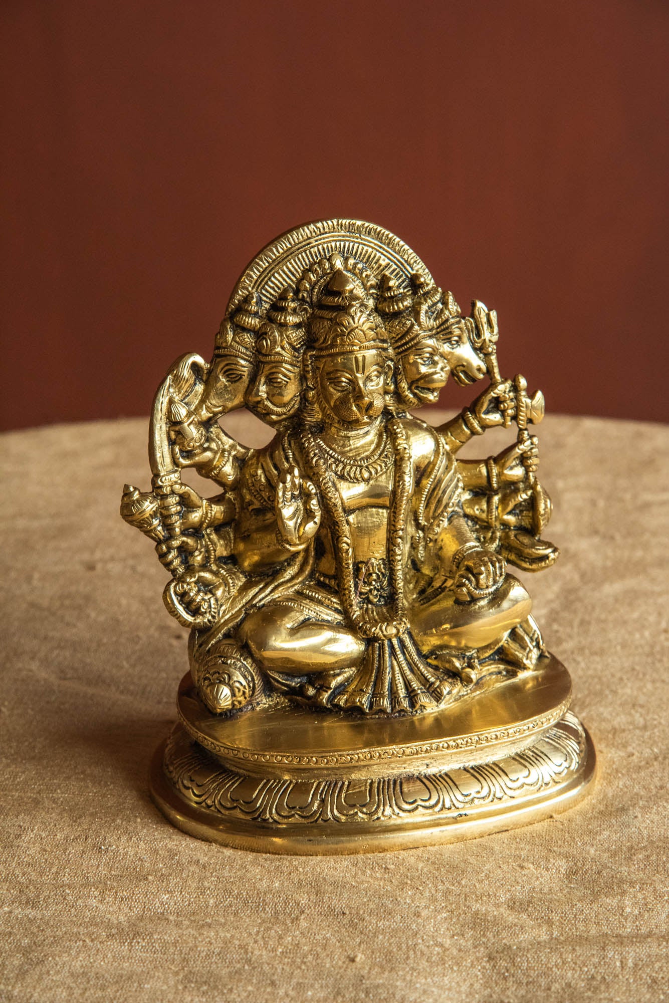 
                  
                    BRASS WHITE GOLD PANCHNUKHI HANUMAN
                  
                