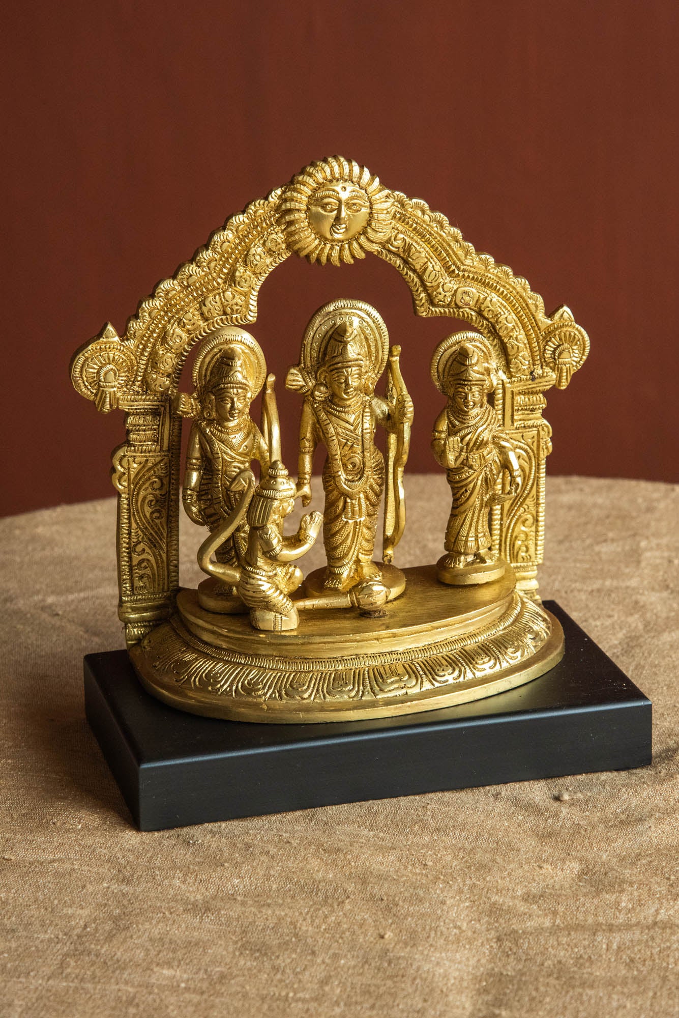 
                  
                    BRASS RAM DARBAR WOOD BASE
                  
                