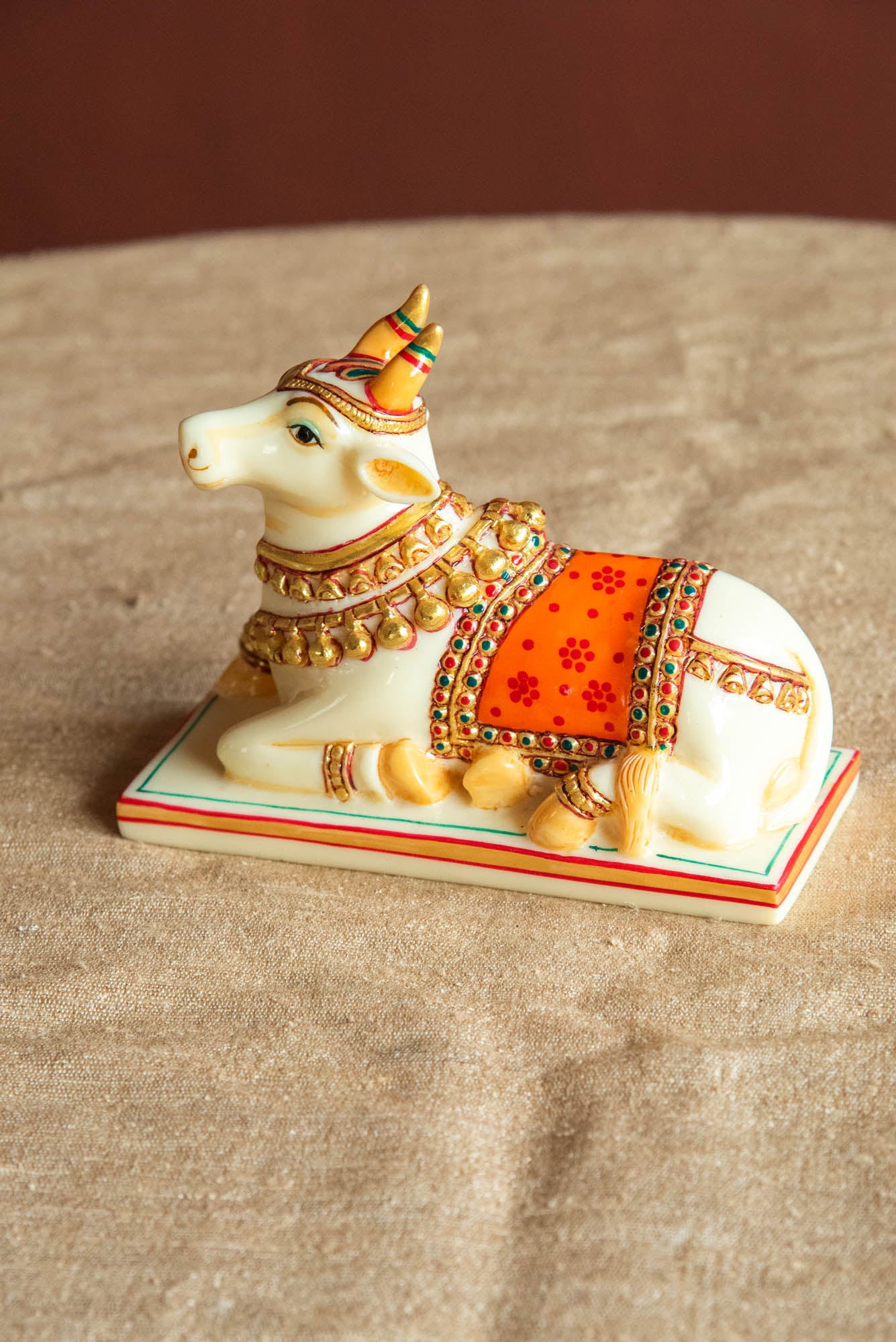 
                  
                    MARBLE DUST NANDI SITTING
                  
                