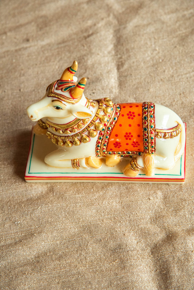 
                  
                    MARBLE DUST NANDI SITTING
                  
                