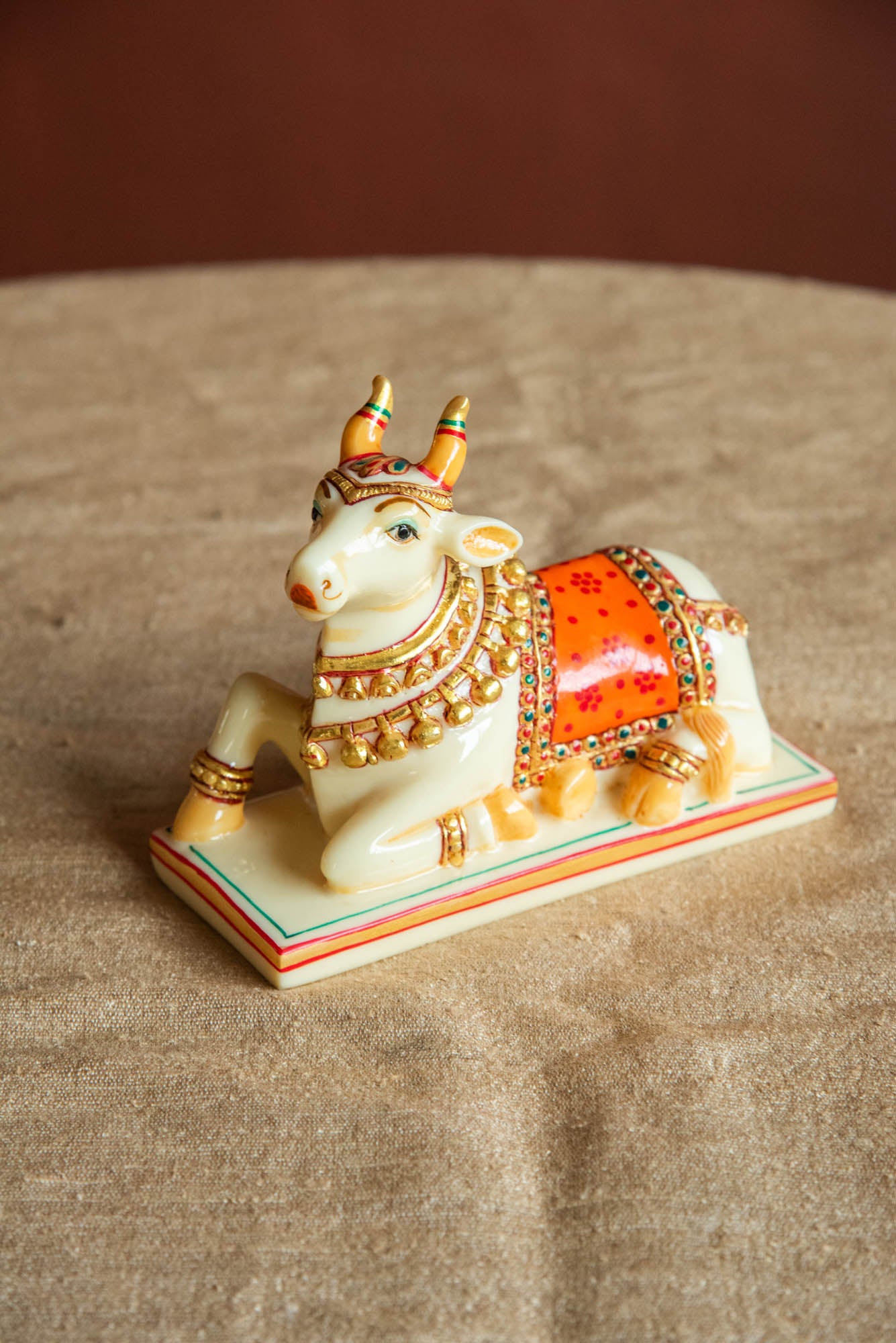 
                  
                    MARBLE DUST NANDI SITTING
                  
                