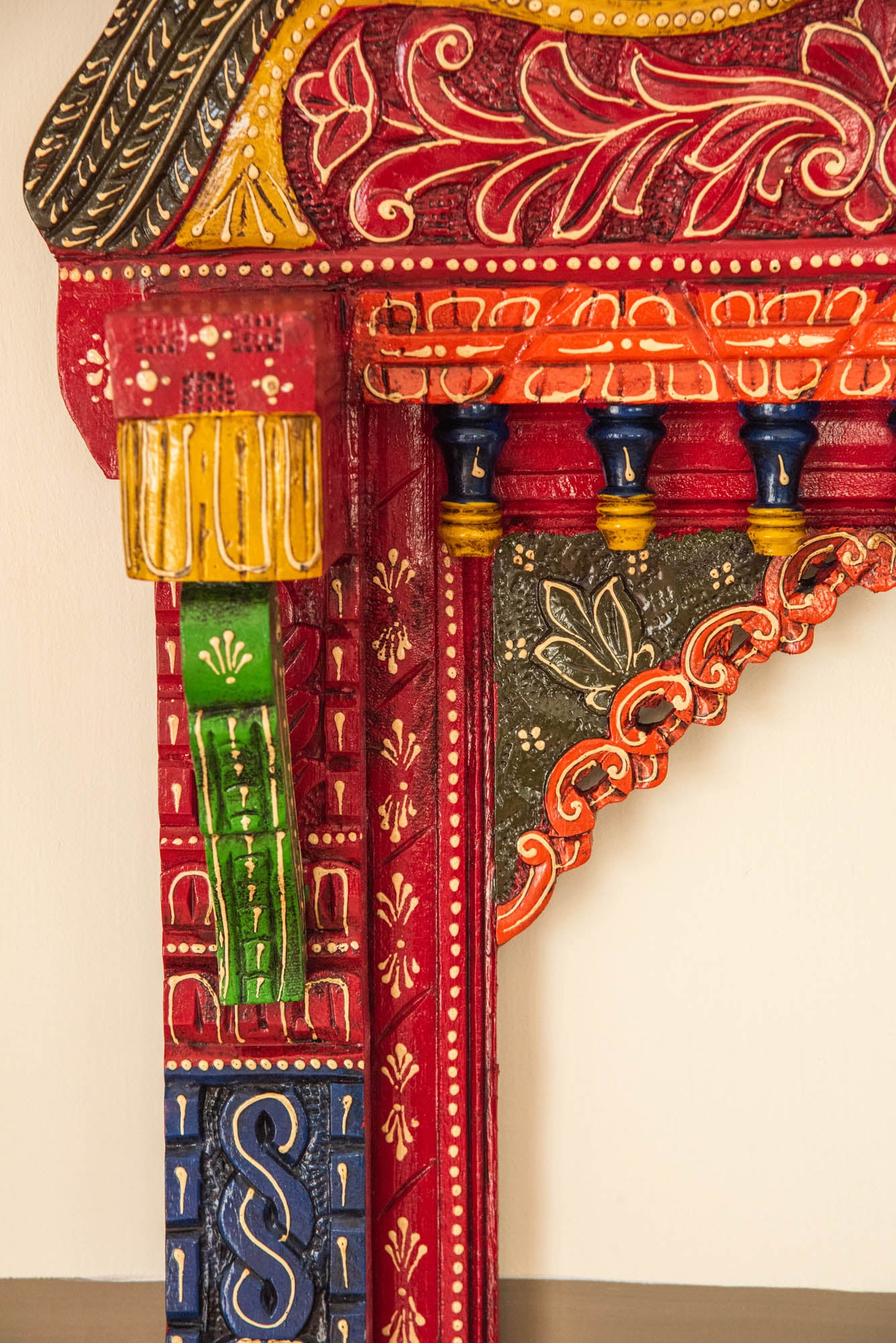 
                  
                    WOOD JHUROOKHA FRAME PEACOCK
                  
                