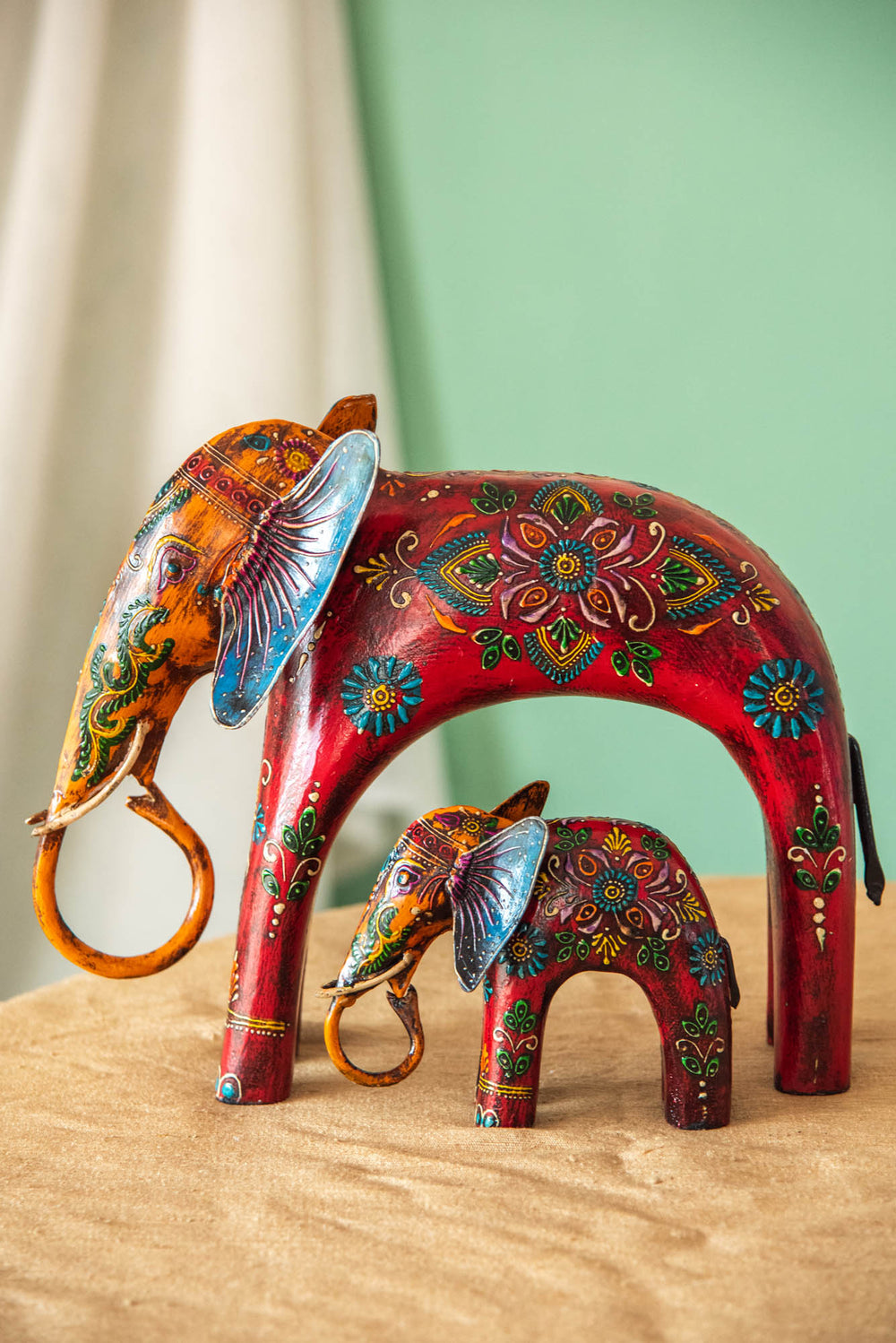 WOOD ELEPHANT WITH BABY