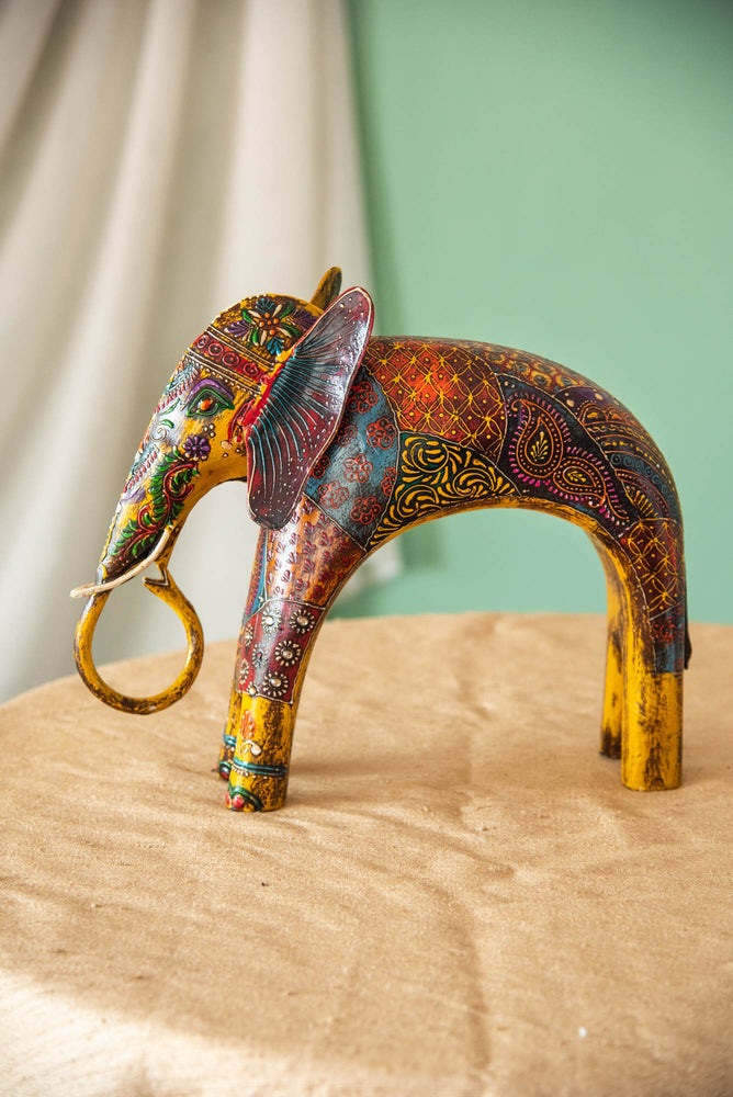 
                  
                    WOOD ELEPHANT WITH BABY
                  
                