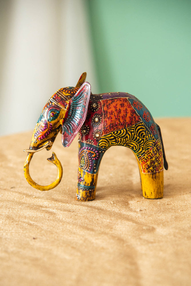 
                  
                    WOOD ELEPHANT WITH BABY
                  
                