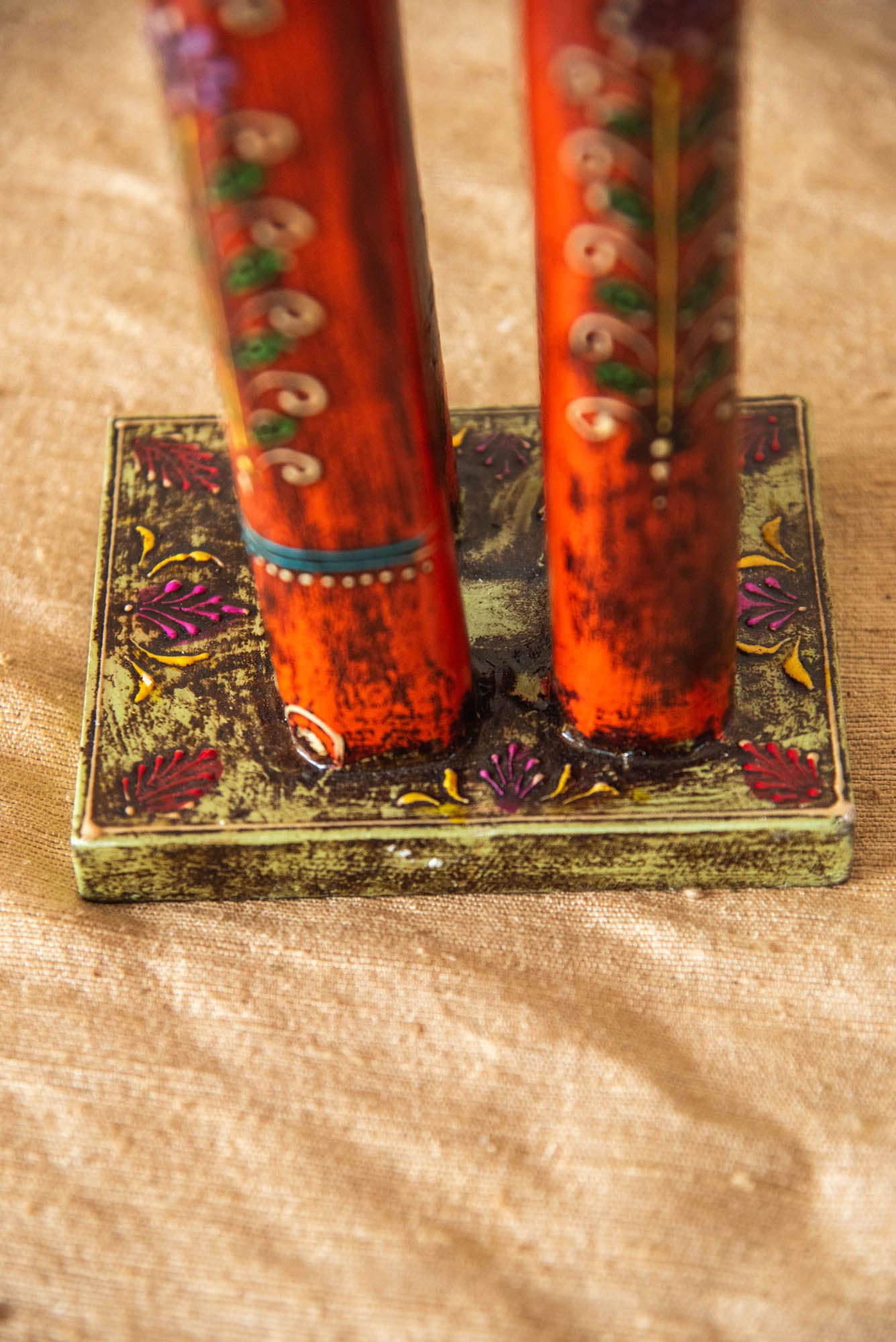 
                  
                    WOOD ELEPANT LONG LEGS
                  
                