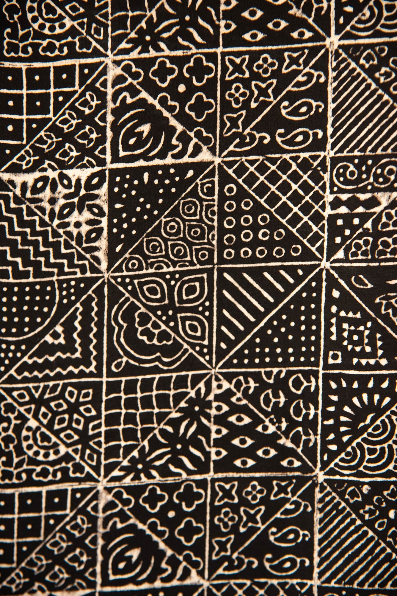 
                  
                    MODAL SILK PRINT SAREE
                  
                