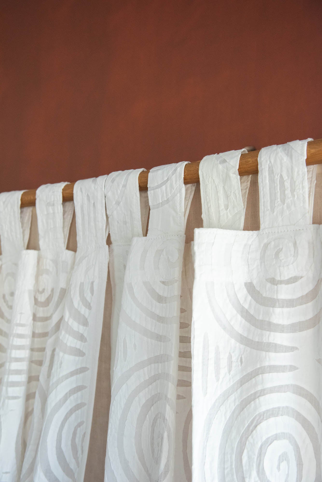 
                  
                    CT CUT WORK TAP CURTAIN
                  
                