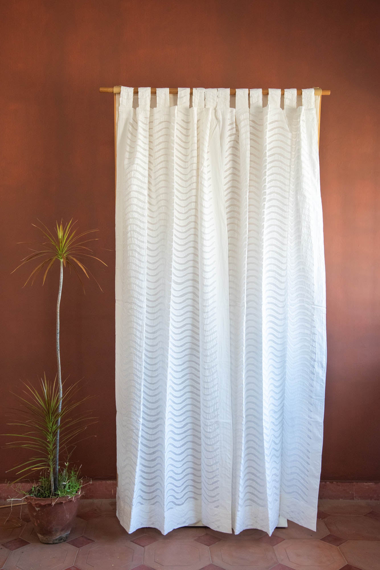 
                  
                    CT CUT WORK TAP CURTAIN
                  
                