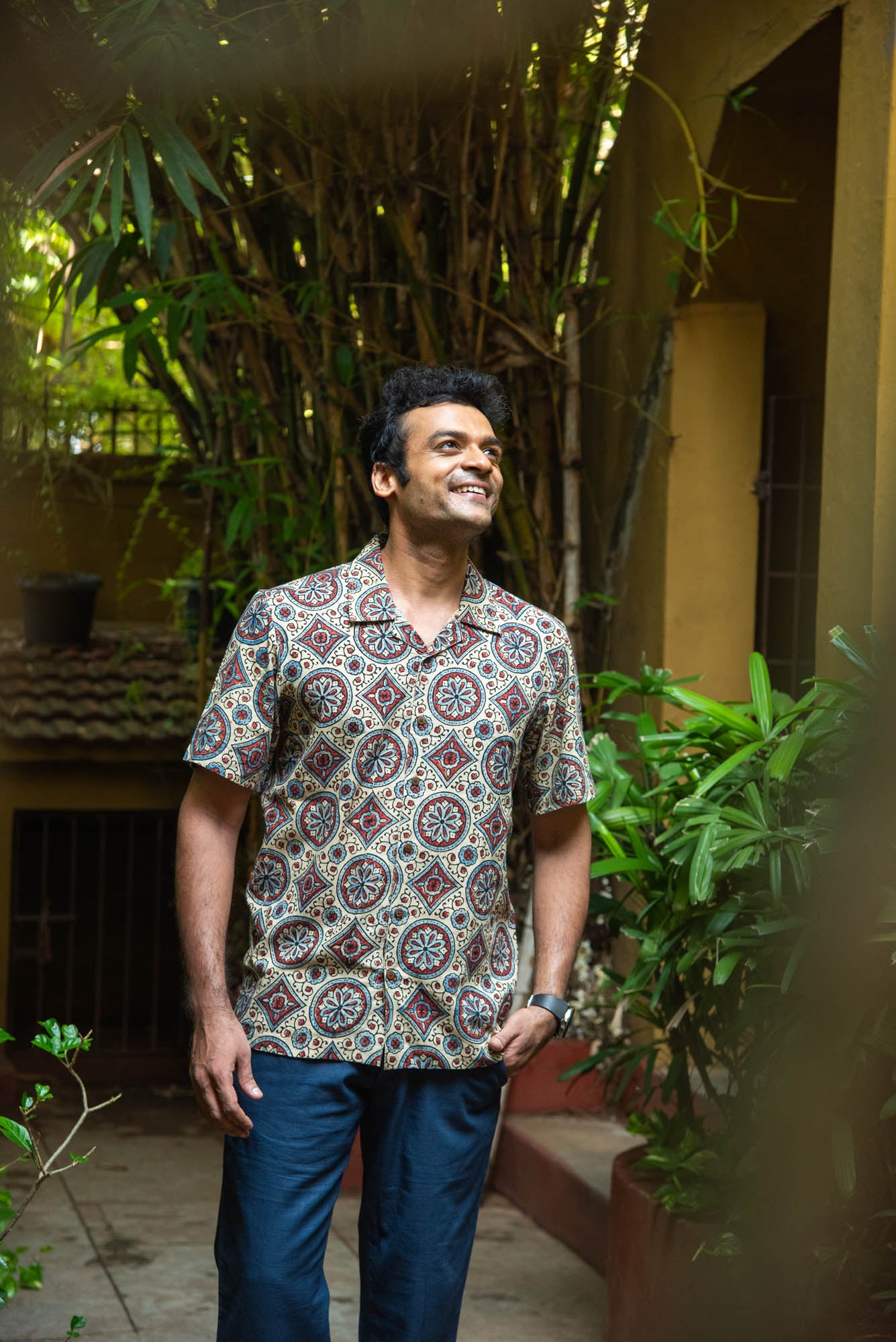 
                  
                    MEN RESORT SHIRT H/SLV SLIM FIT
                  
                