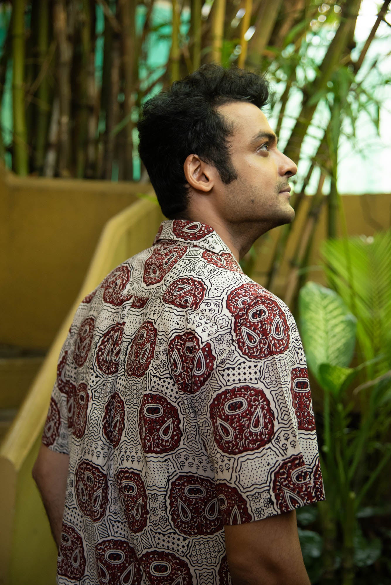 
                  
                    MEN RESORT SHIRT H/SLV SLIM FIT
                  
                