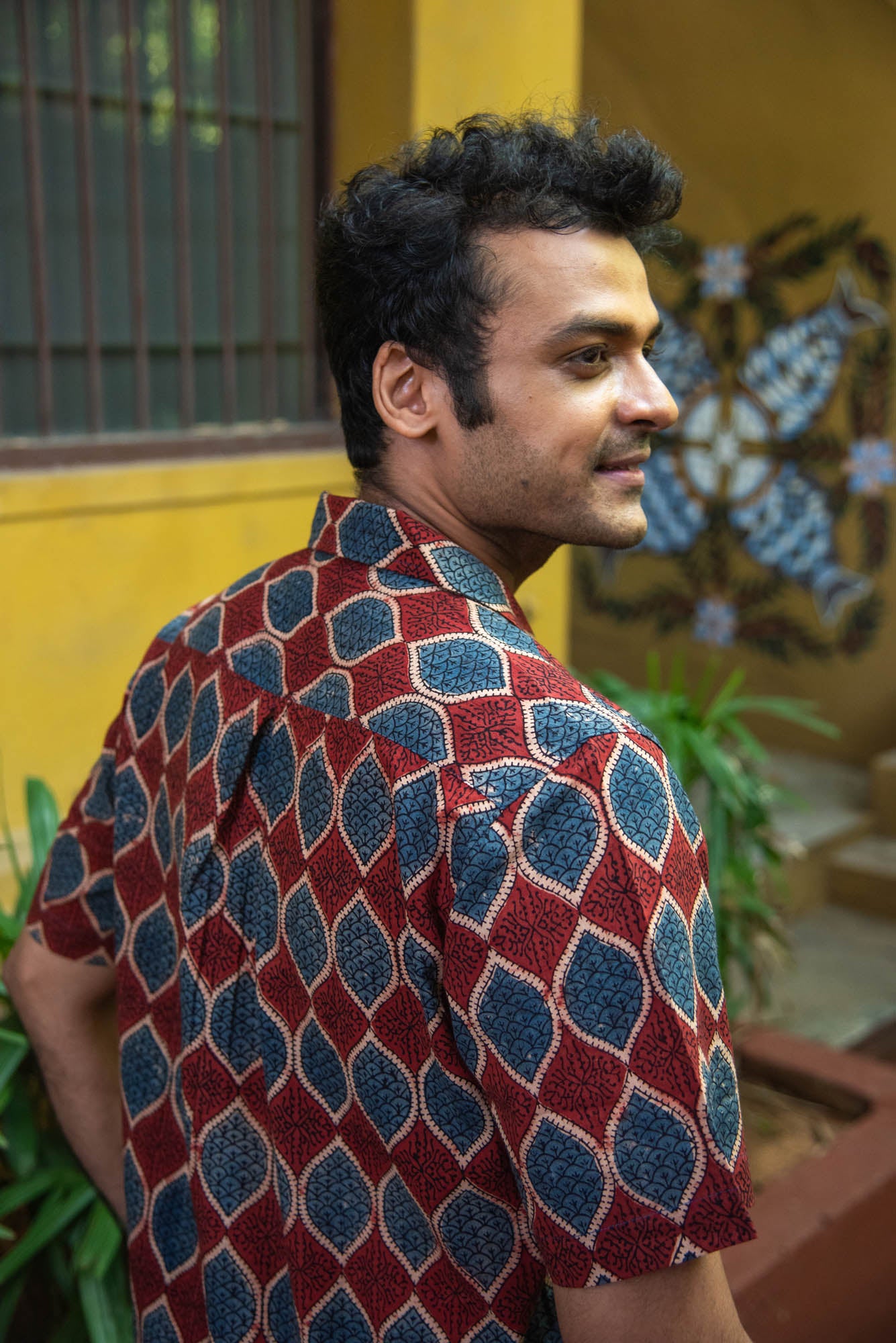 
                  
                    MEN RESORT SHIRT H/SLV SLIM FIT
                  
                