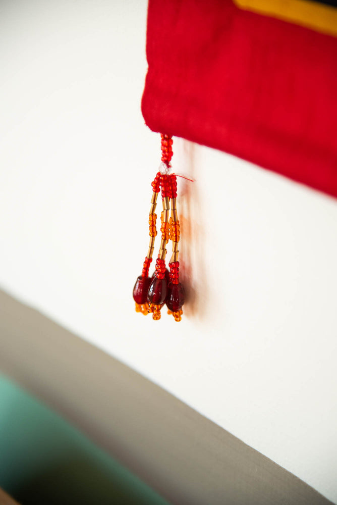 
                  
                    SIDE FACE GANESH SMALL WALL PANEL
                  
                