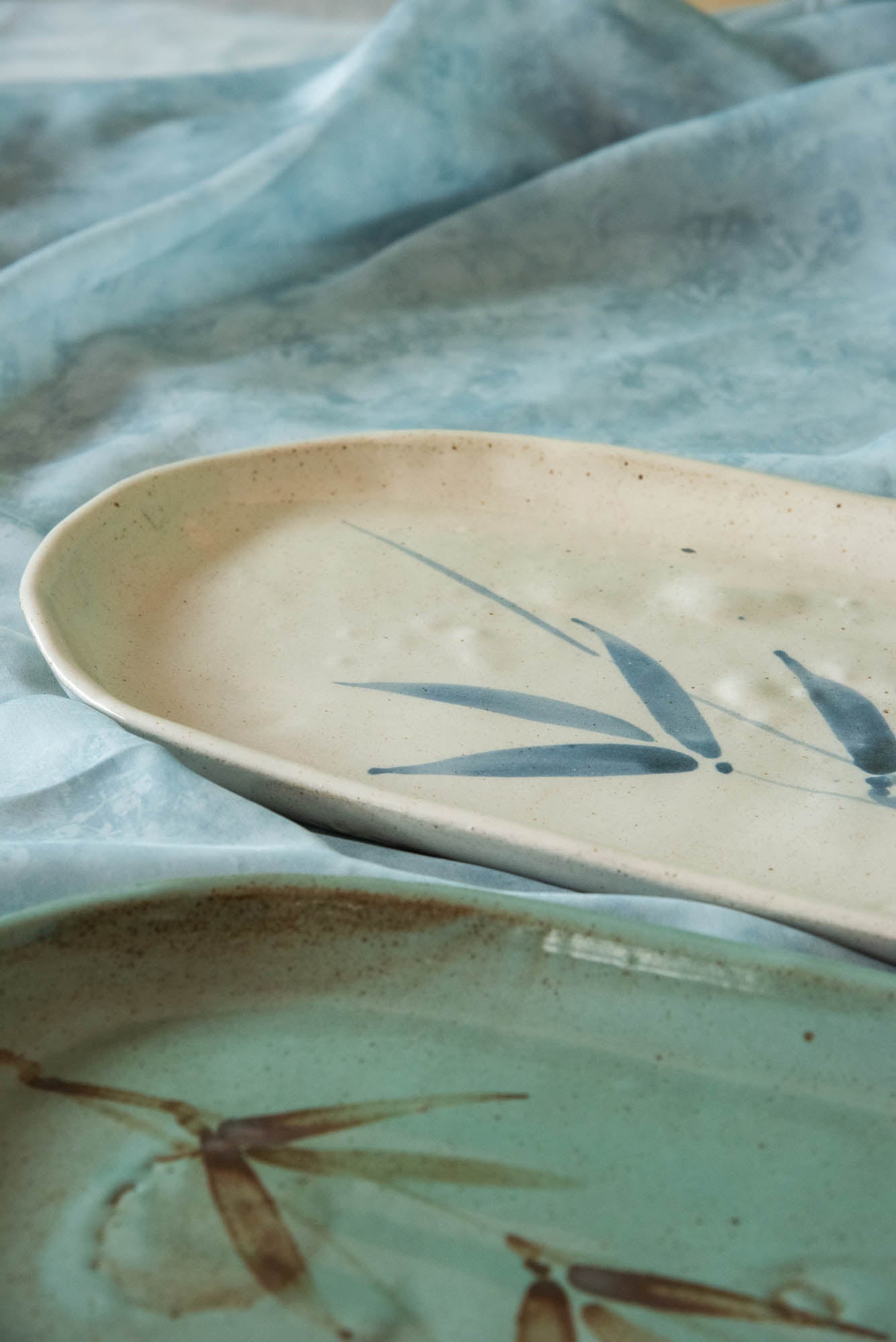 
                  
                    EXTRA LARGE OVAL TRAY
                  
                