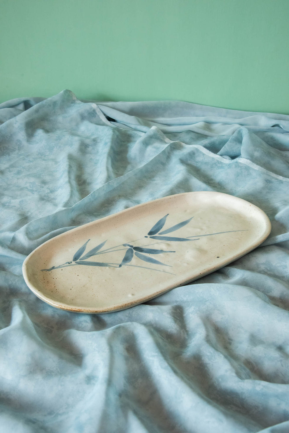 EXTRA LARGE OVAL TRAY