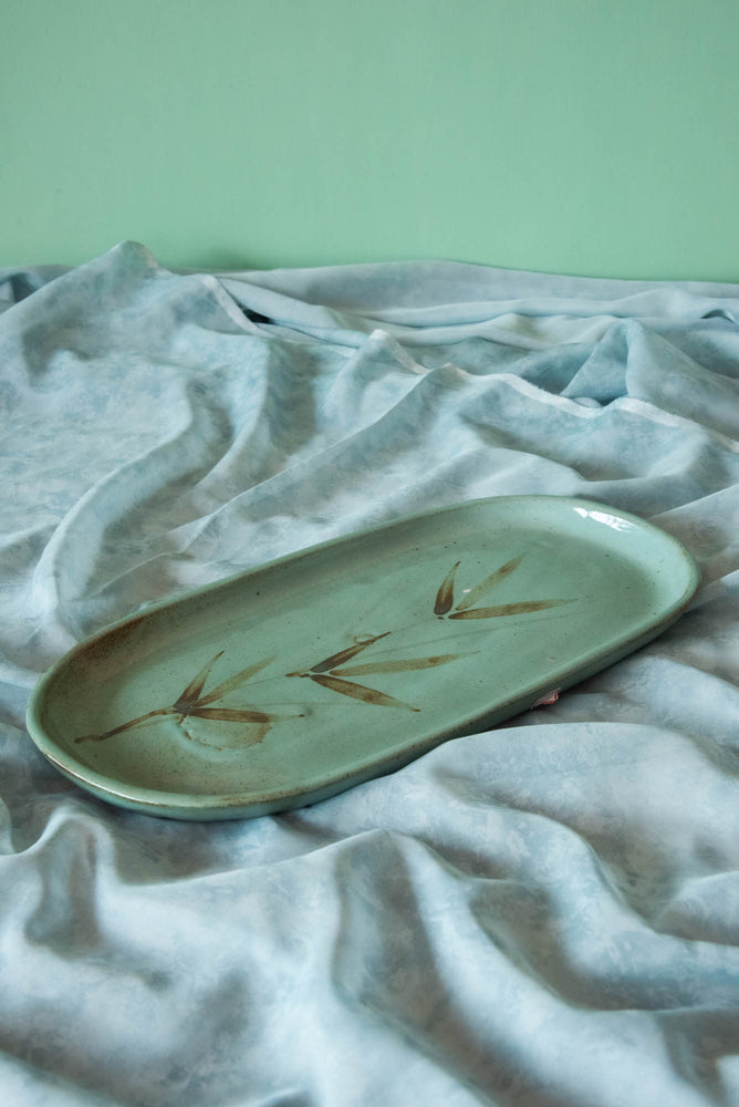 
                  
                    EXTRA LARGE OVAL TRAY
                  
                