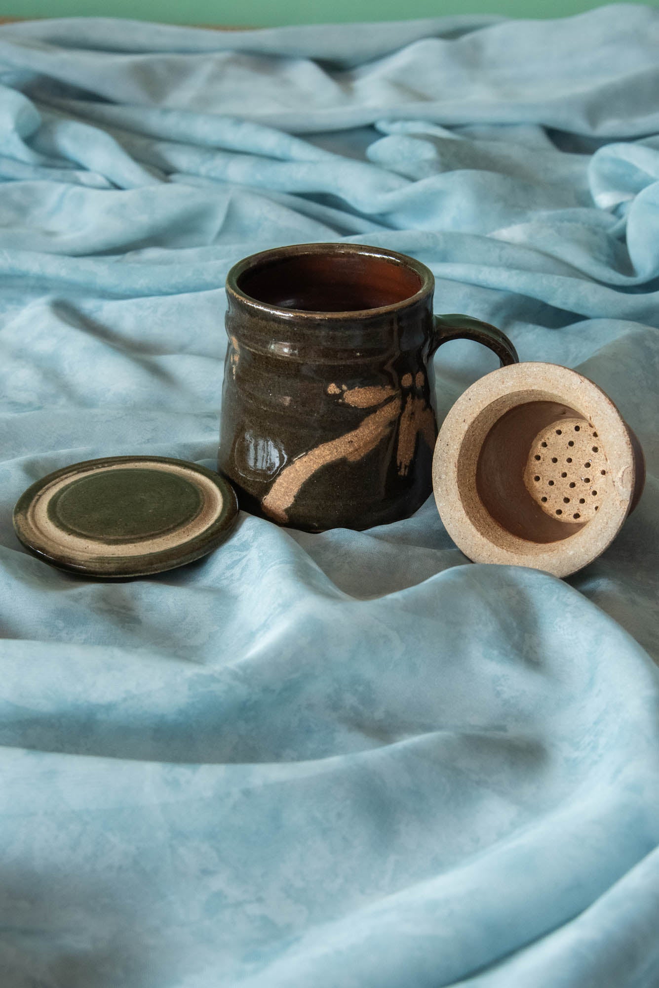 
                  
                    MUG WITH FILTER SMALL
                  
                