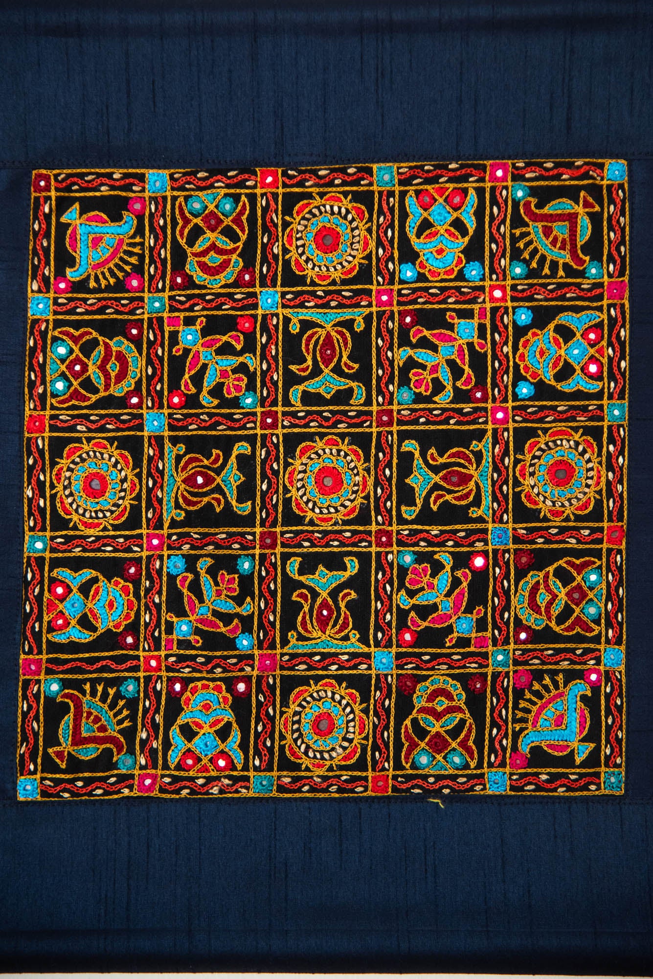 
                  
                    MORIYA 25 BUTTA WALL PANEL
                  
                