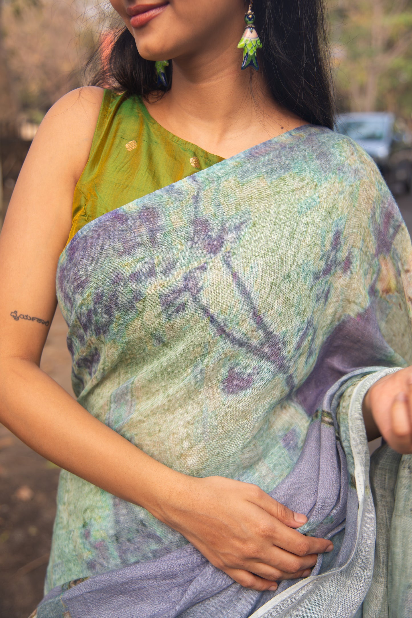 
                  
                    Linen Saree
                  
                